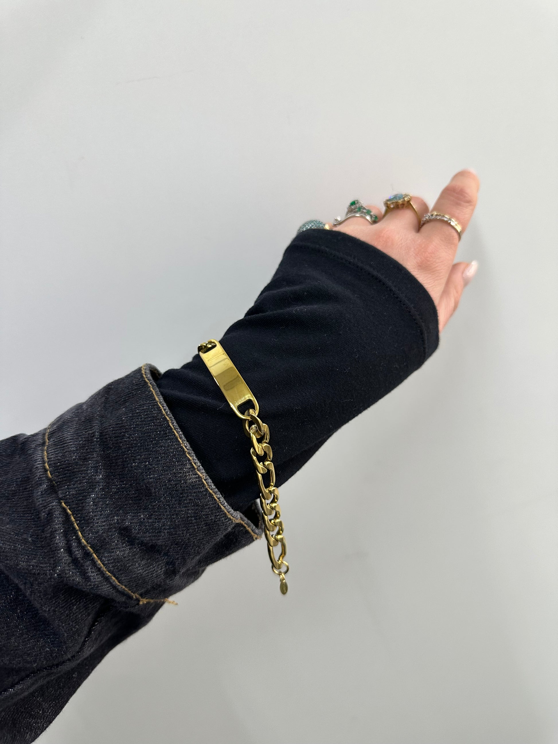 BRACCIALE TARGHETTA ACCIAIO CON DORATURA