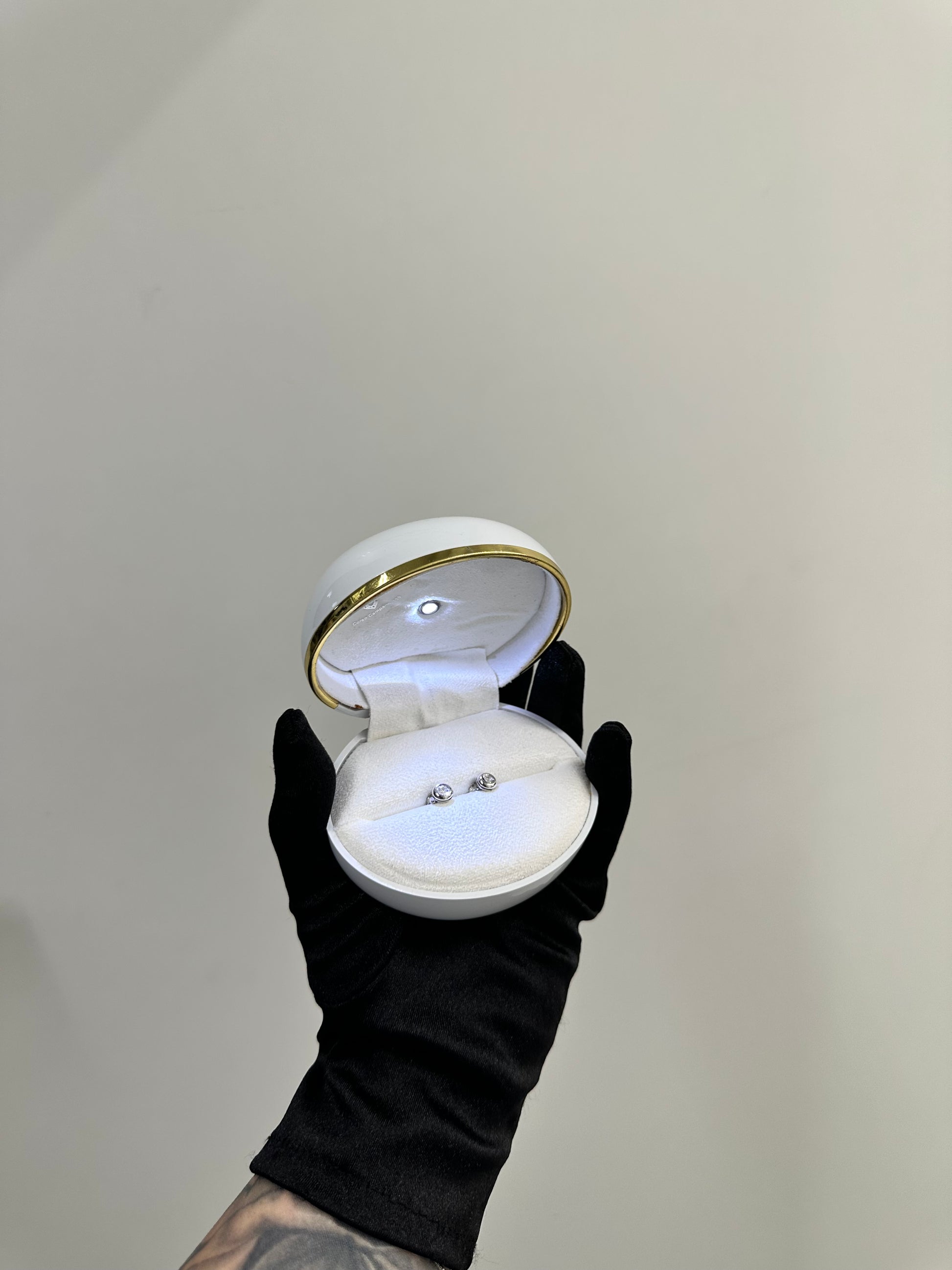 ORECCHINI PUNTO LUCE CON DIAMANTI