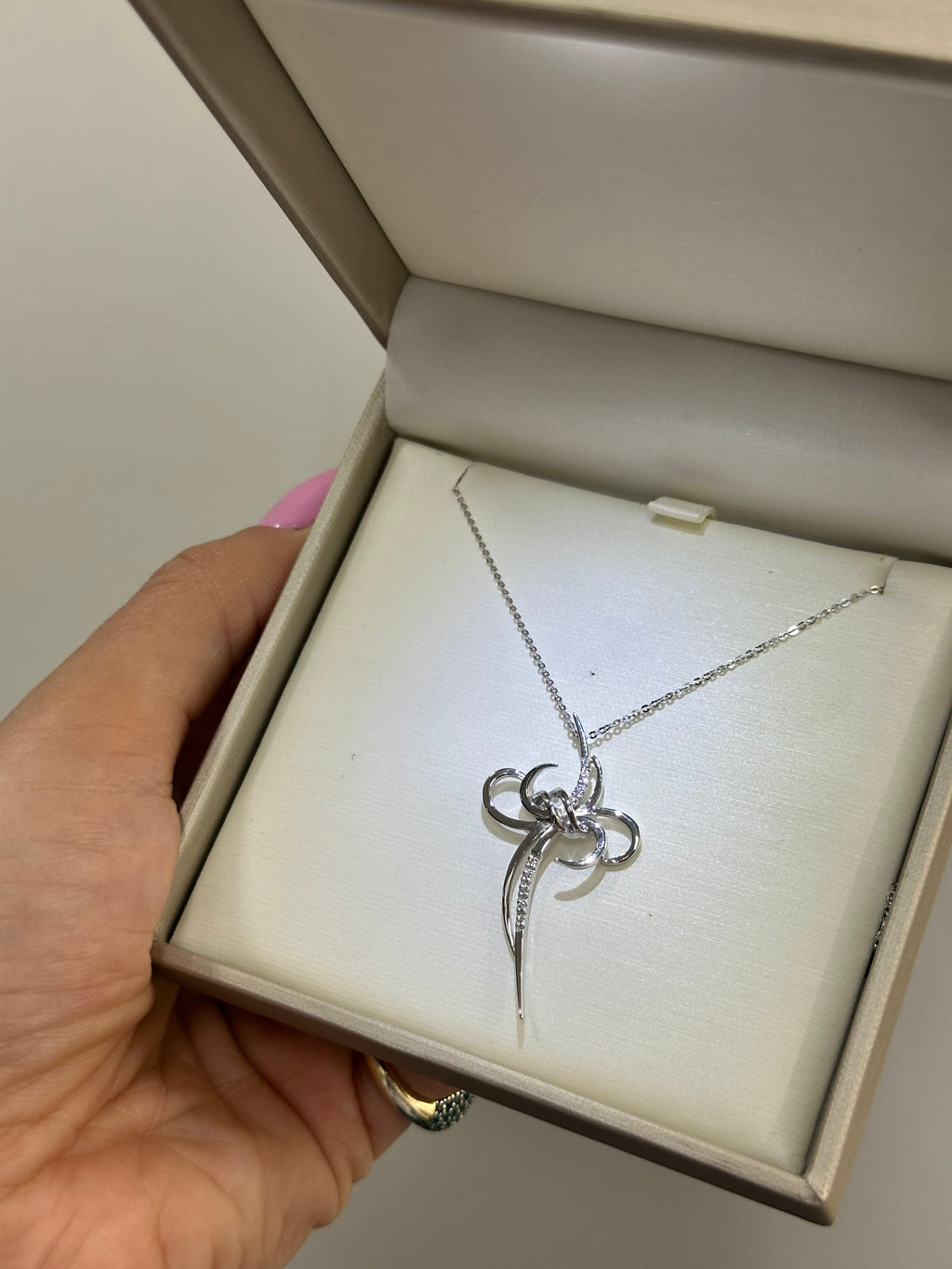 COLLANA CON CROCE ORO 18KT E DIAMANTI