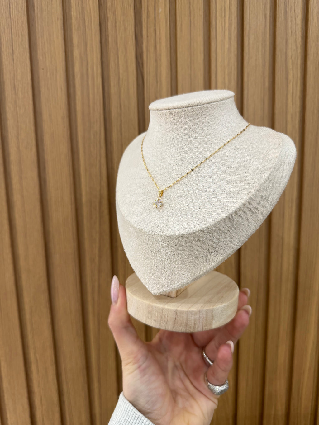 COLLANA PUNTO LUCE ORO 18KT