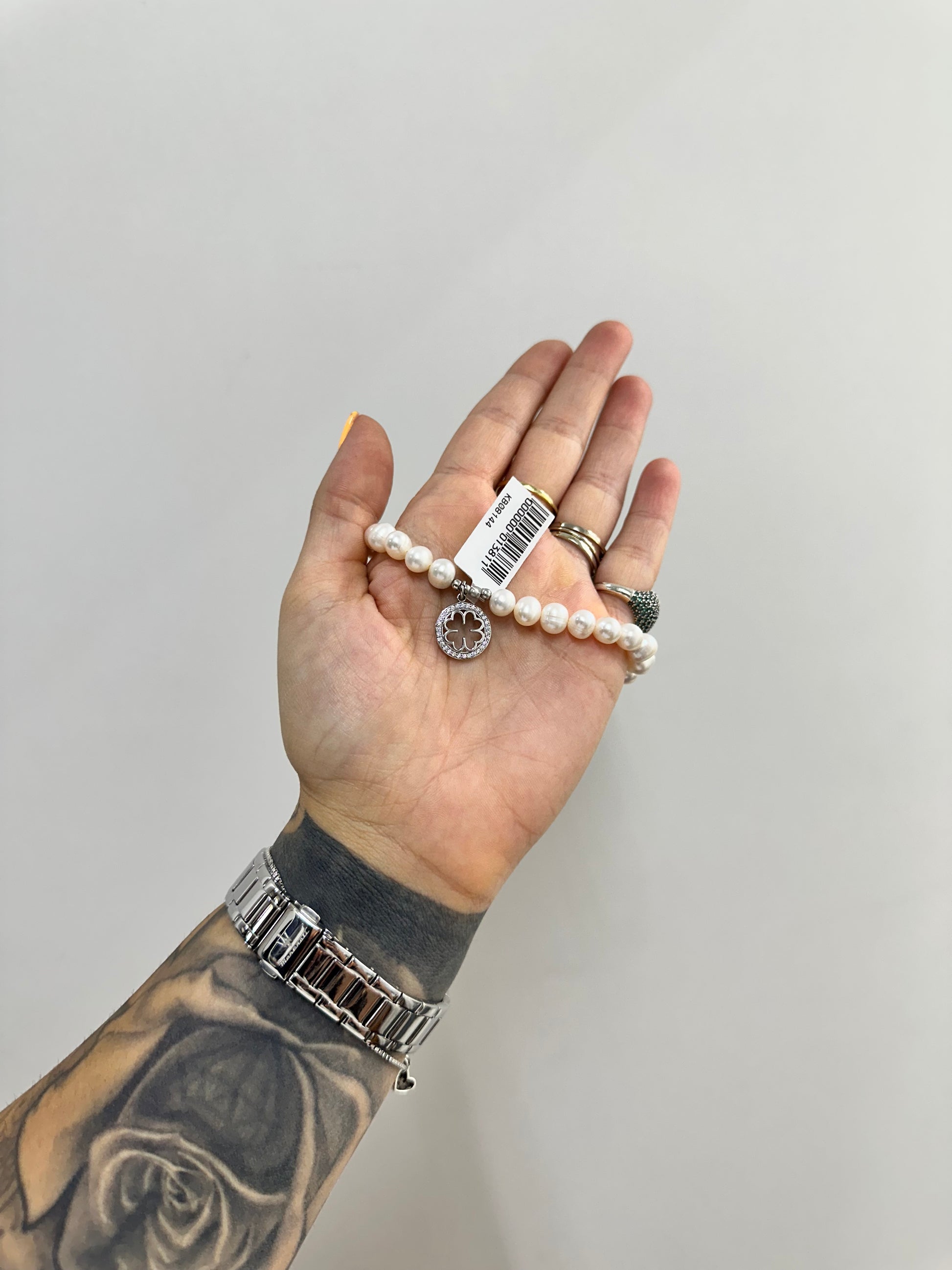 BRACCIALE DI PERLE CON QUADRIFOGLIO ARGENTO