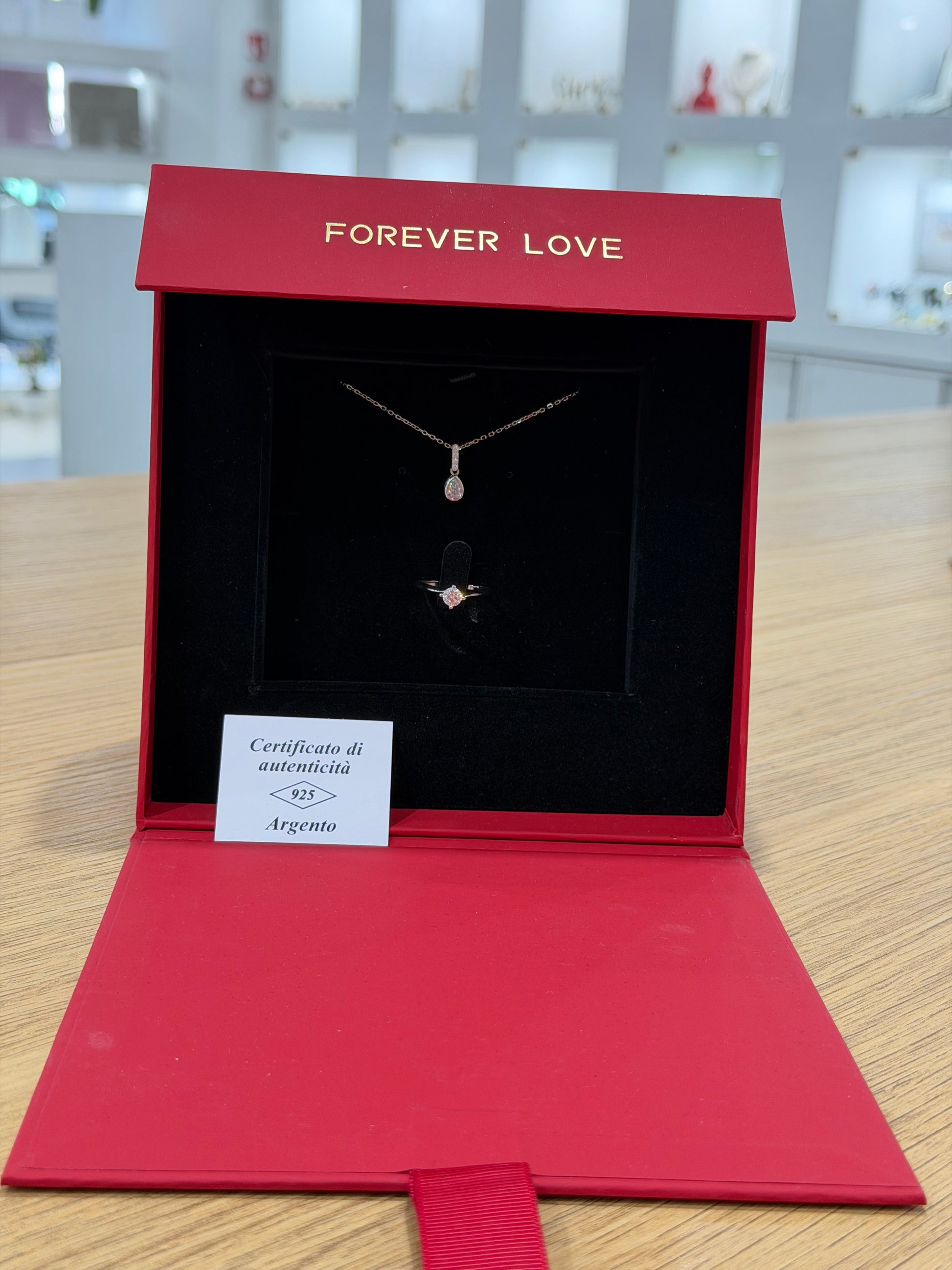 BOX FOREVER LOVE CON COMPLETO PUNTO LUCE ARGENTO 925