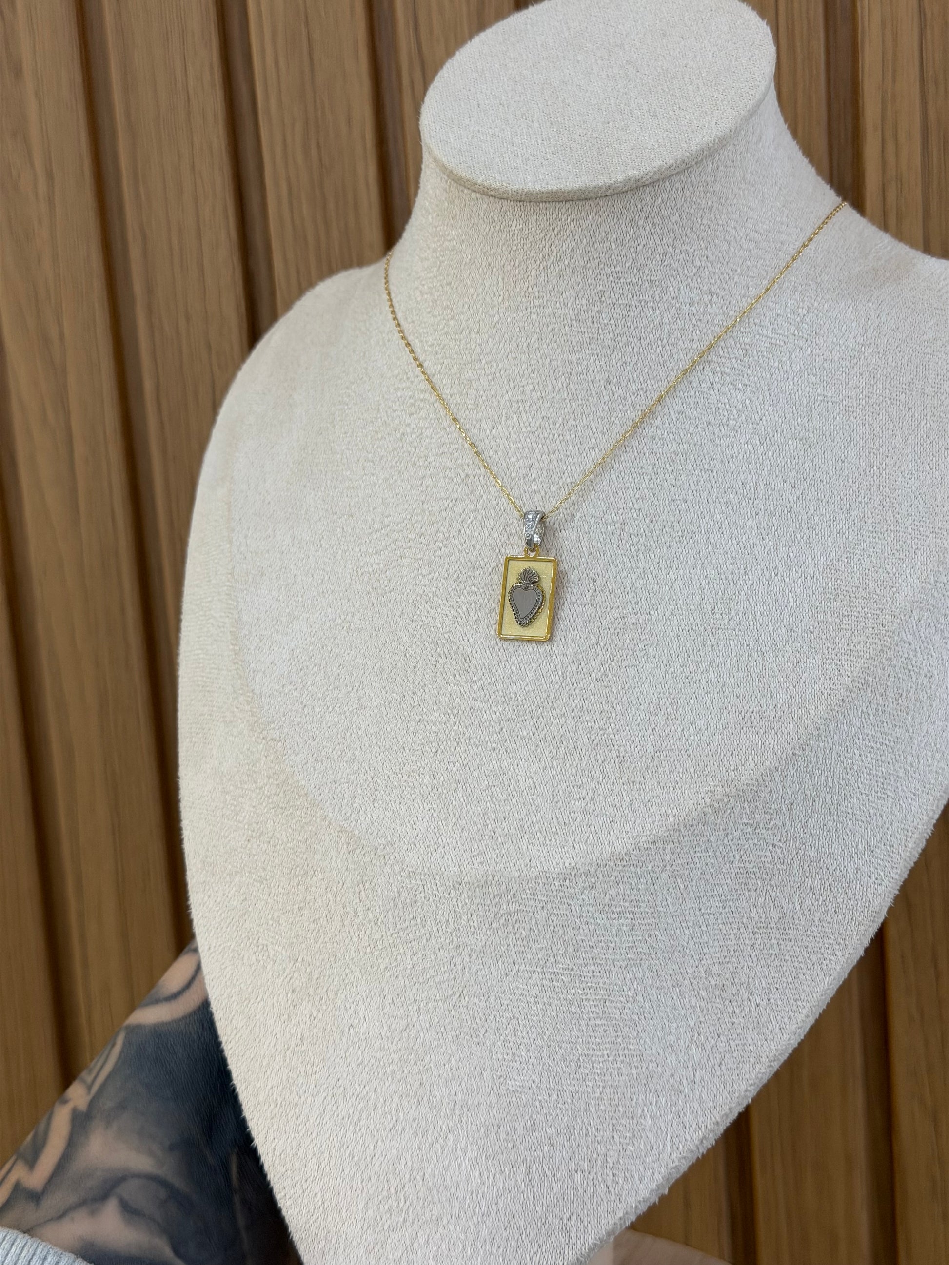 COLLANA MEDAGLIETTA CON CUORE SACRO ARGENTO 925
