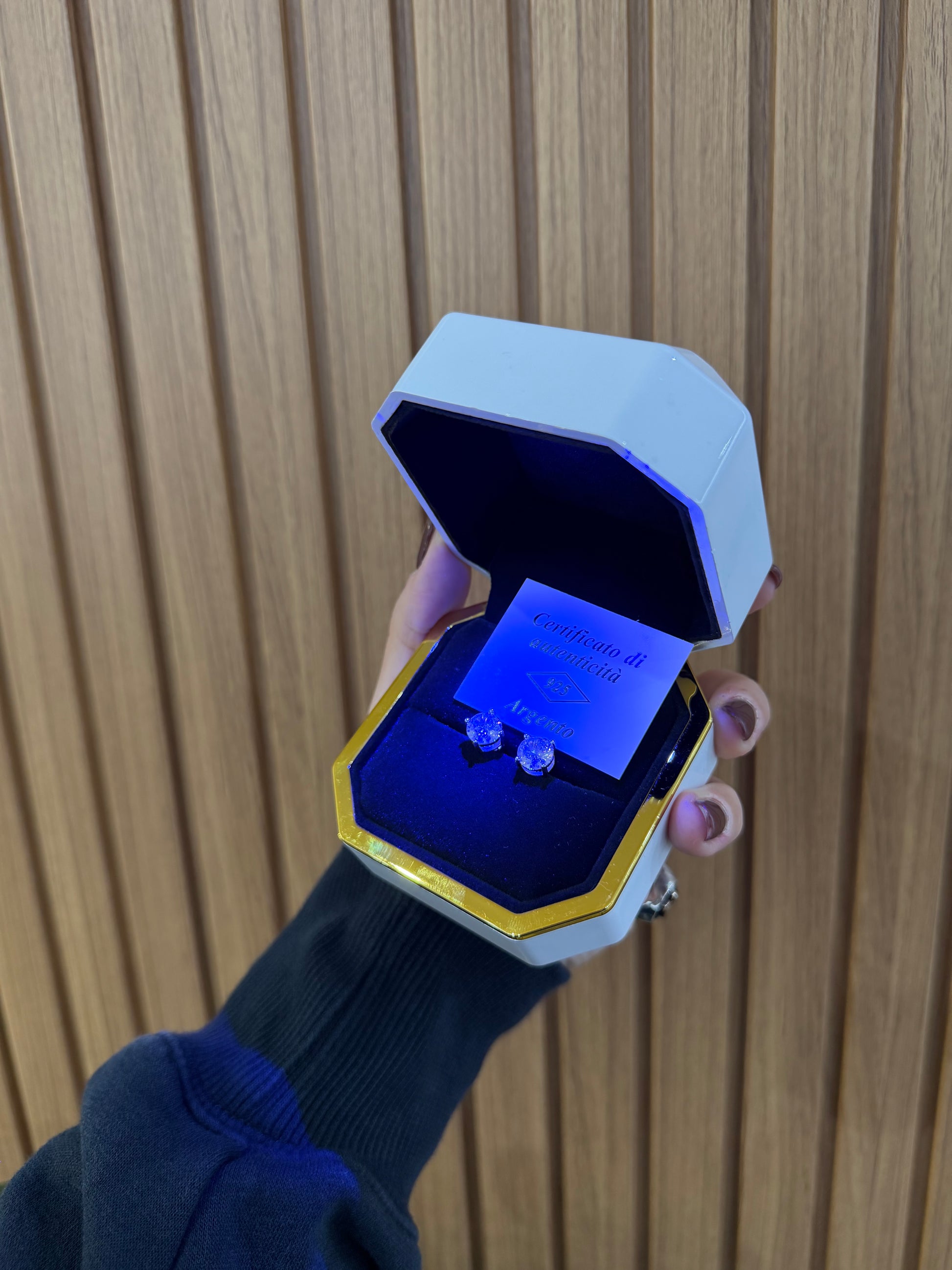 ORECCHINI PUNTO LUCE ARGENTO 925