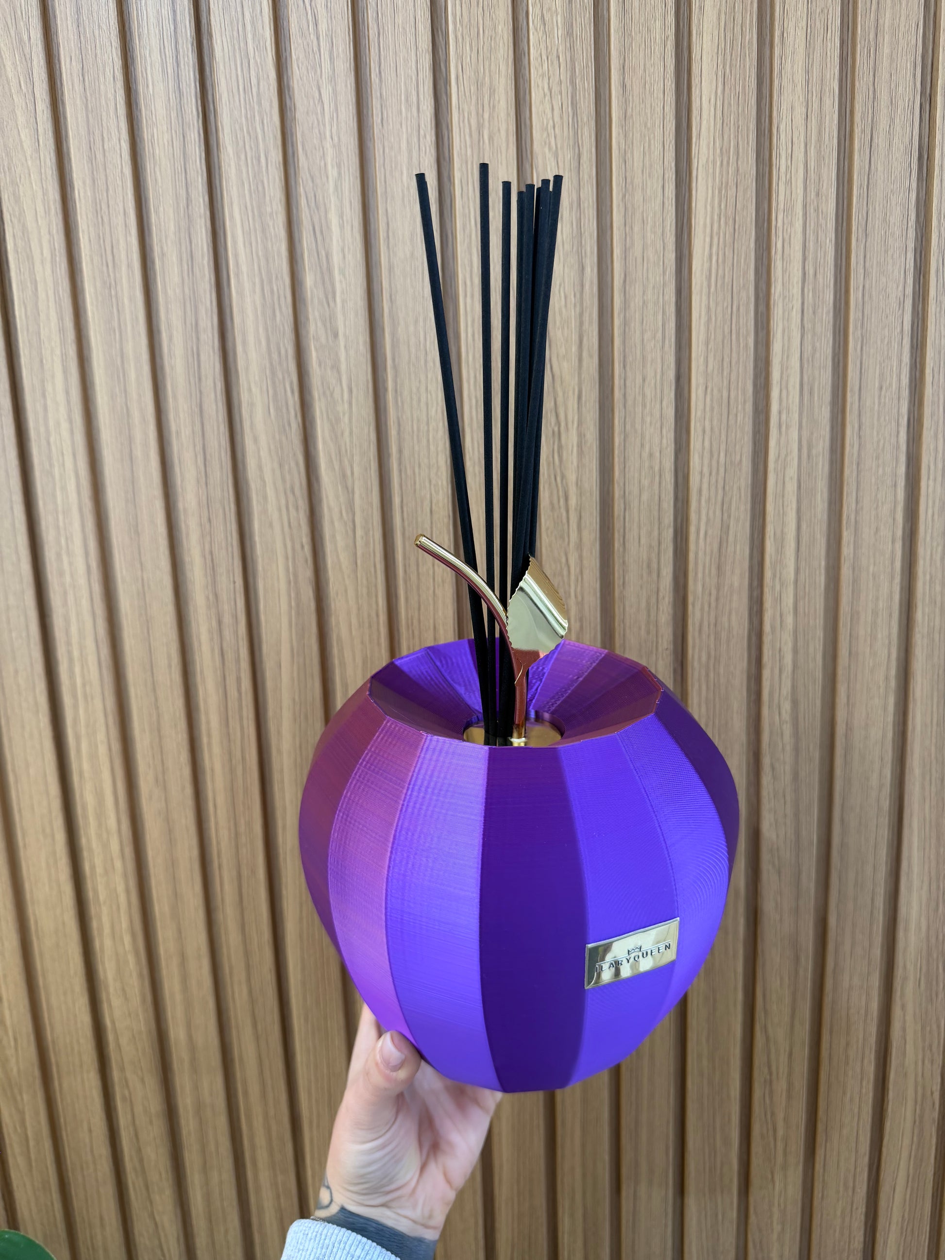 PROFUMATORE MELA ILARY QUEEN