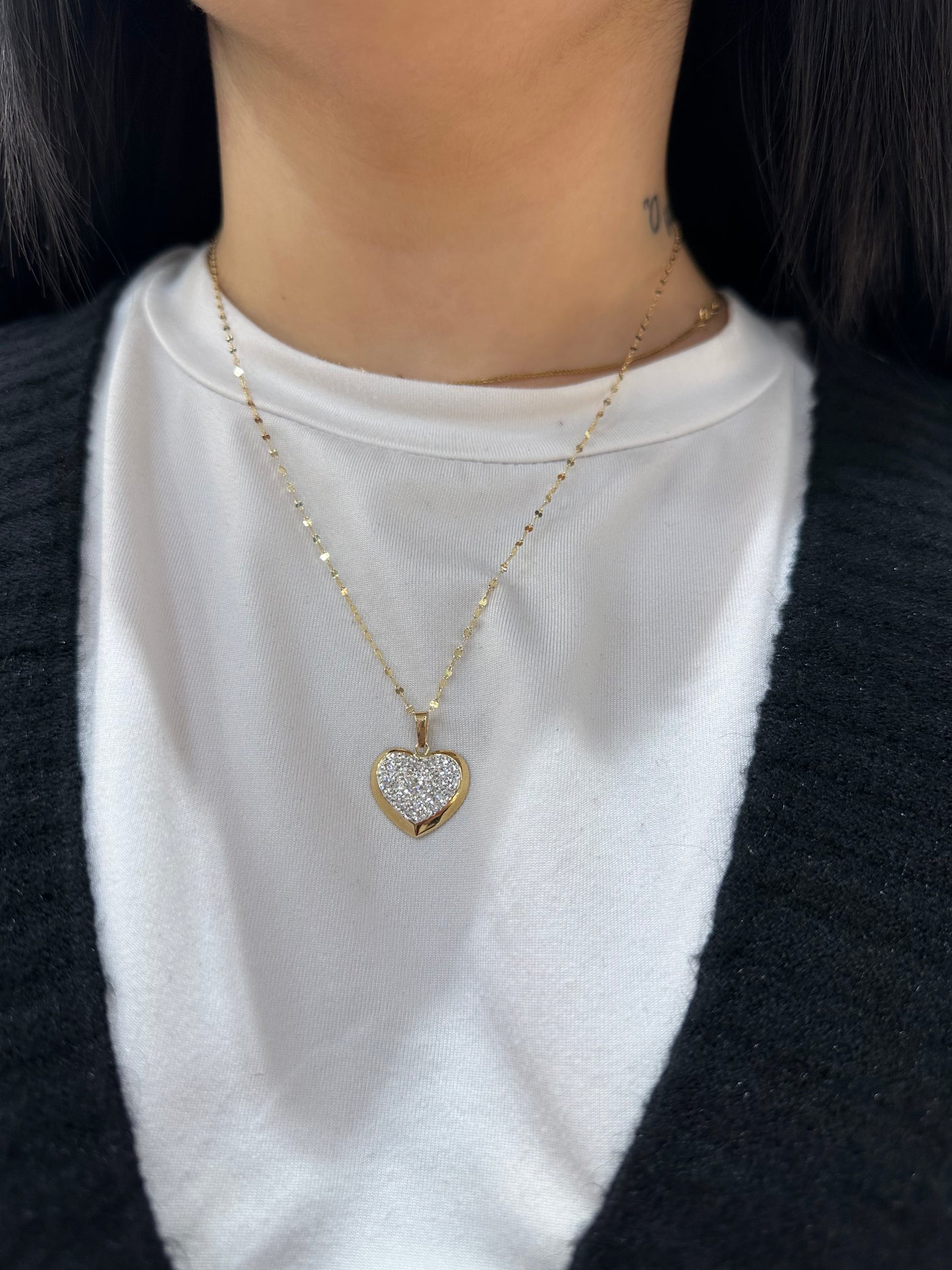 COLLANA IN ORO 18KT CON CUORE PENDENTE