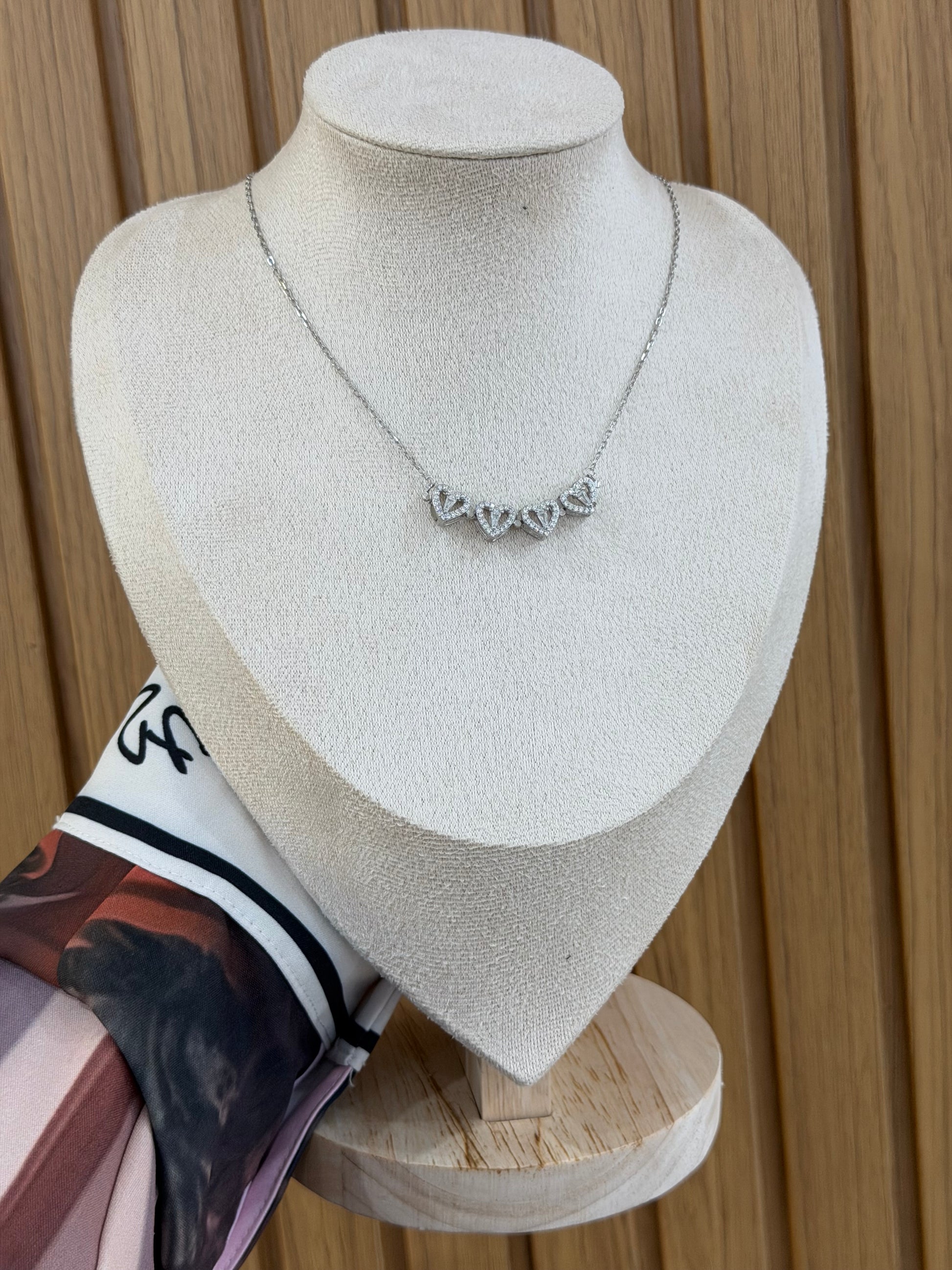 COLLANA MULTIFUNZIONE QUADRIFOGLIO