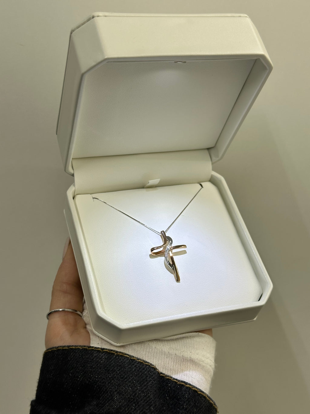 COLLANA CROCE ORO 18KT CON DIAMANTI