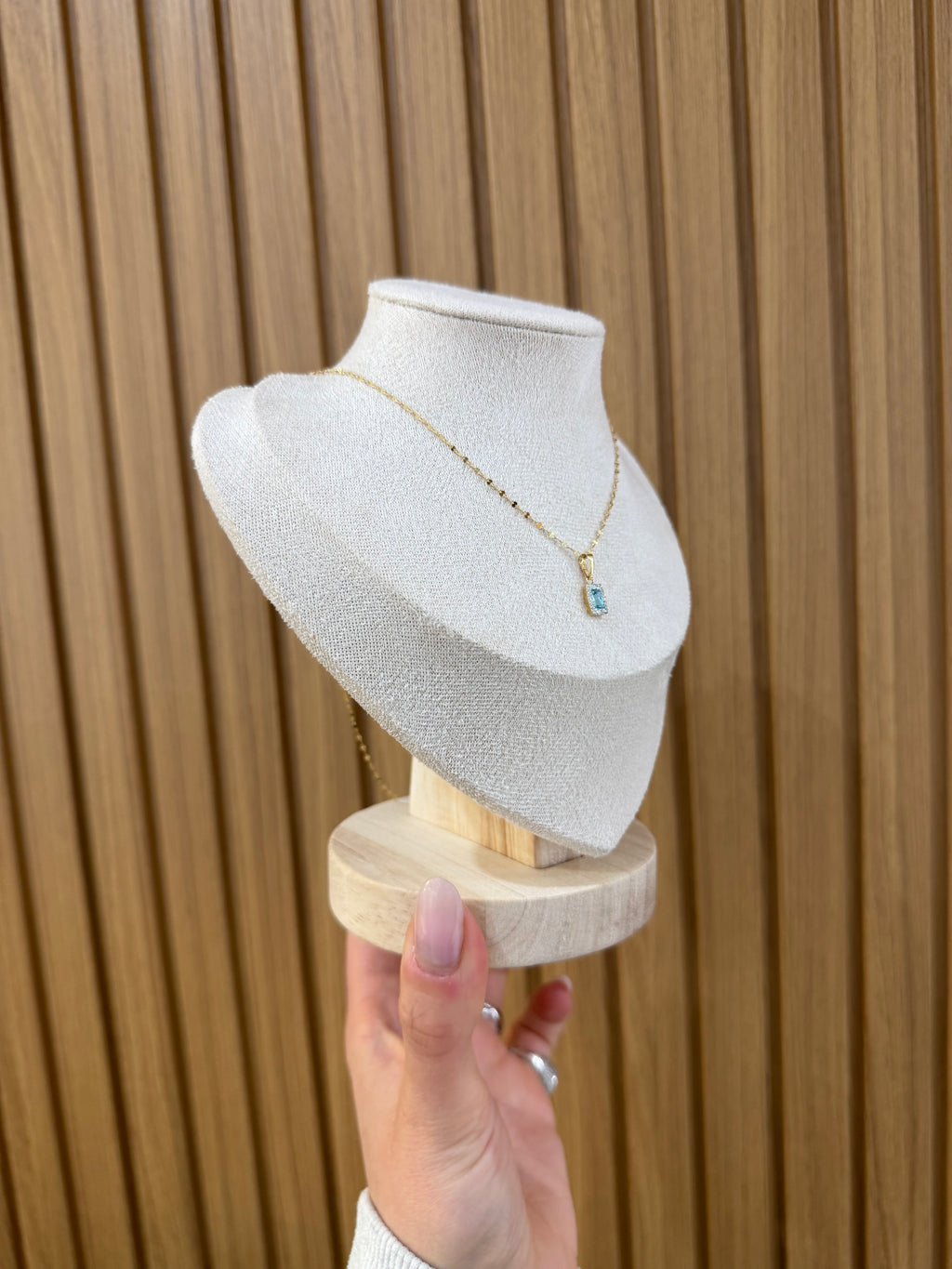 COLLANA ORO 18KT CON CIONDOLO SQUARE