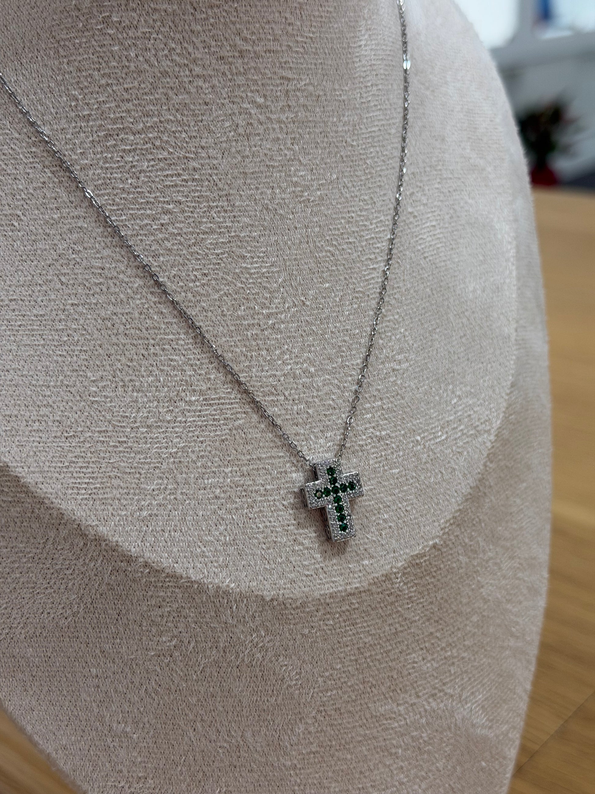 COLLANA CROCE AMIE ZIRCONI VERDI