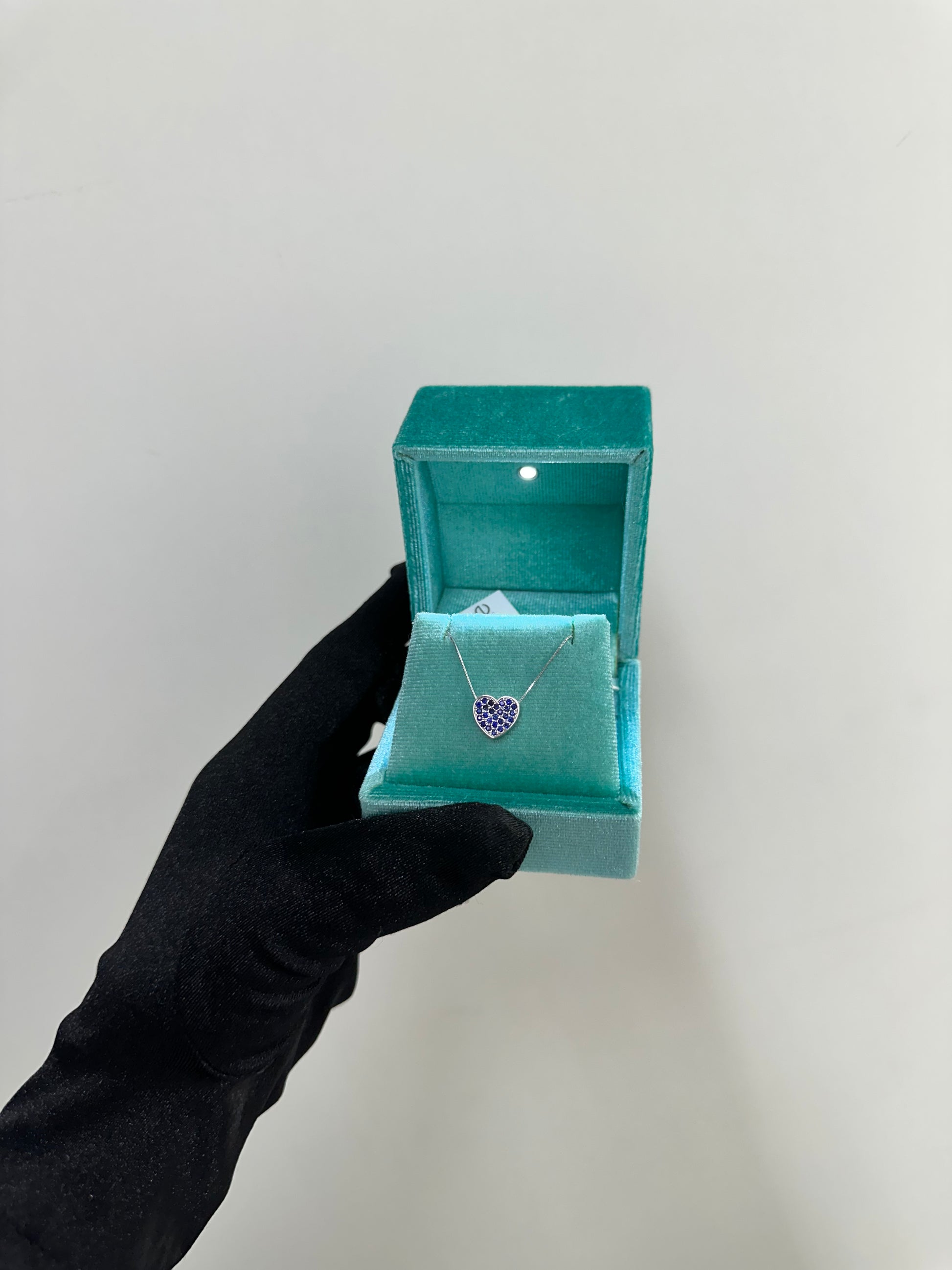 COLLANA CUORE CON ZAFFIRI BLU ORO 18KT