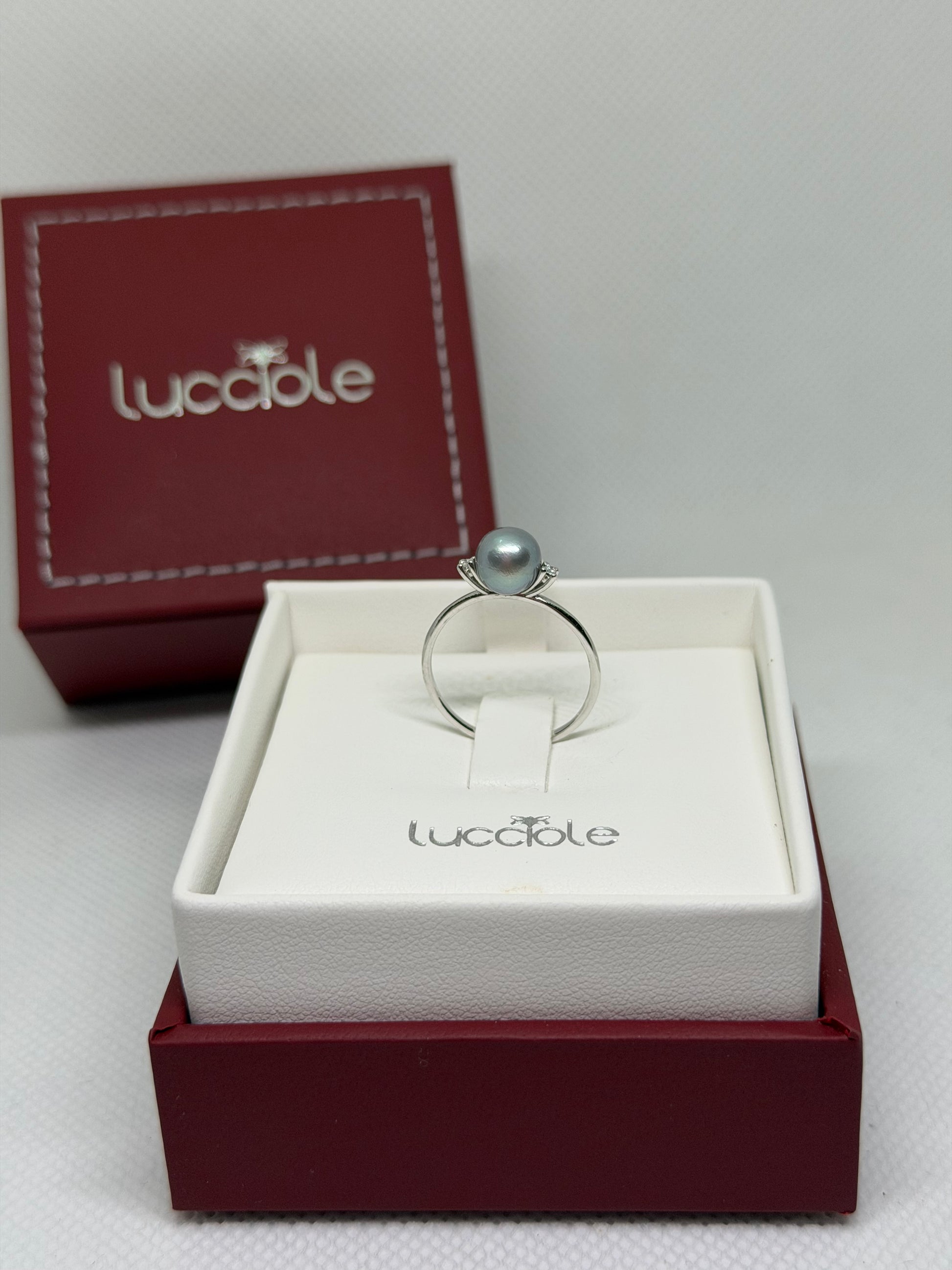 ANELLO ORO 9 CARATI CON PERLA TAHITI E DIAMANTI LUCCIOLE