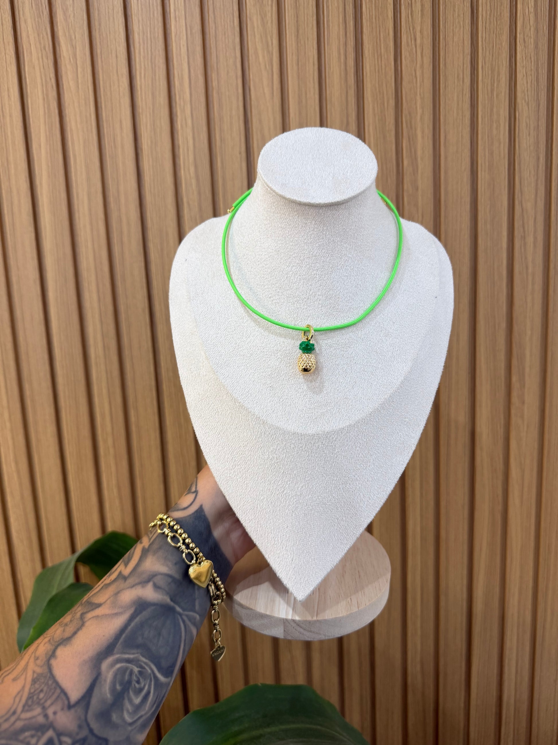 COLLANA CALAMITA CON CIONDOLO ANANAS ORO 18KT