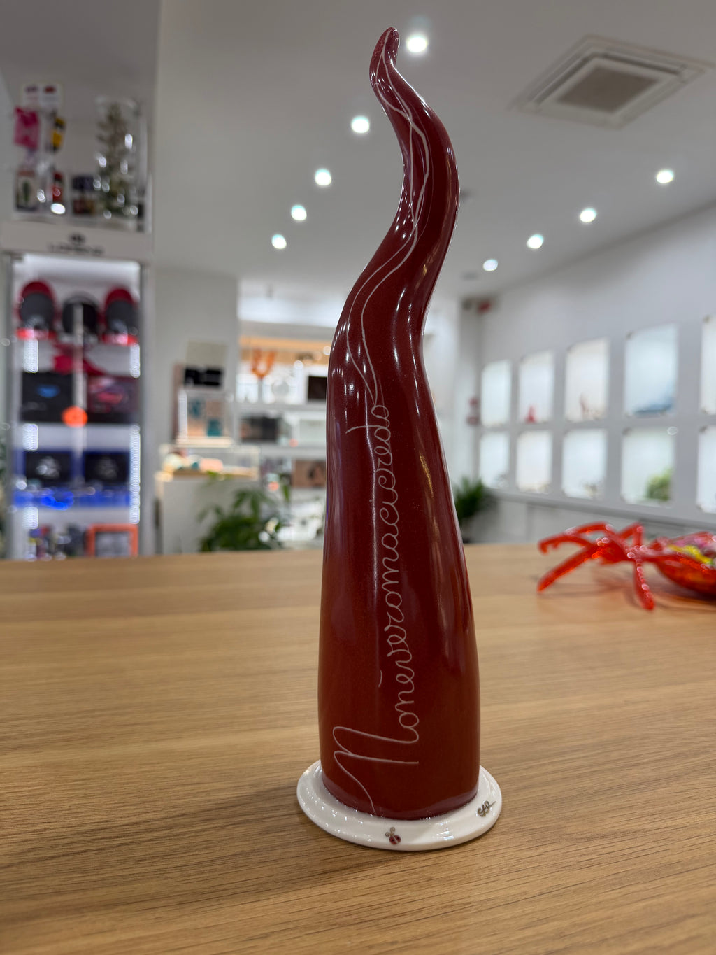 MEGA CORNO IN CERAMICA DI CAPODIMONTE