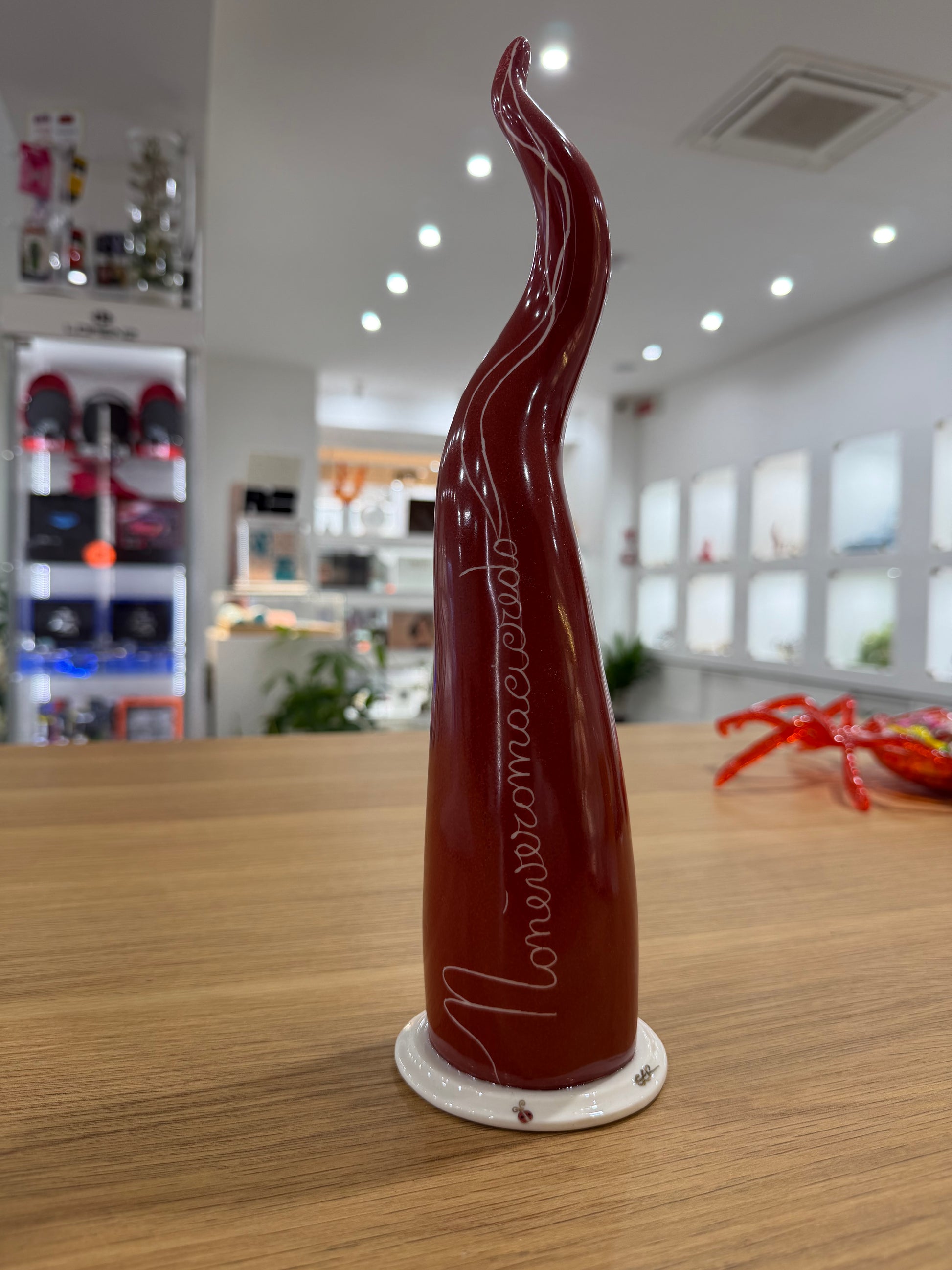 MEGA CORNO IN CERAMICA DI CAPODIMONTE