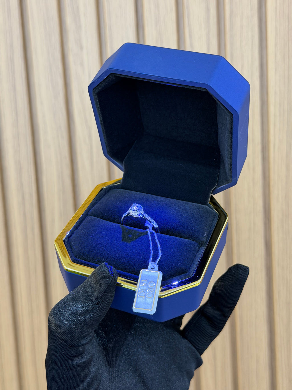 ANELLO ORO 18KT CON DIAMANTI