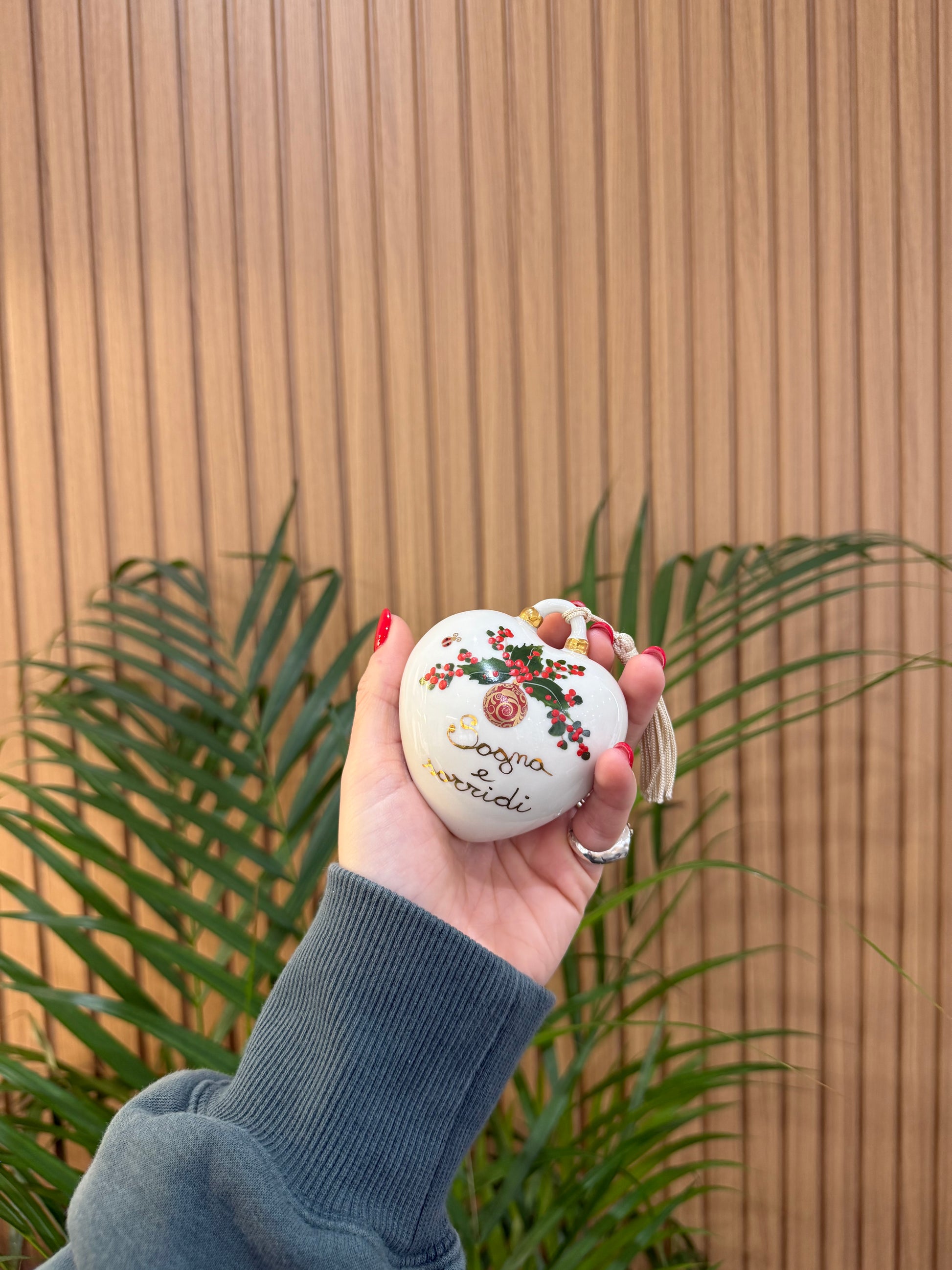 MINI CUORE NATALIZIO SOGNA E SORRIDI CERAMICA DI CAPODIMONTE