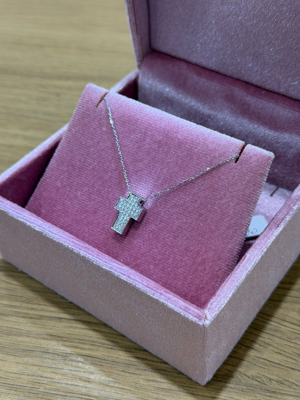 COLLANA ORO 18KT CROCE CON DIAMANTI CLASSIC