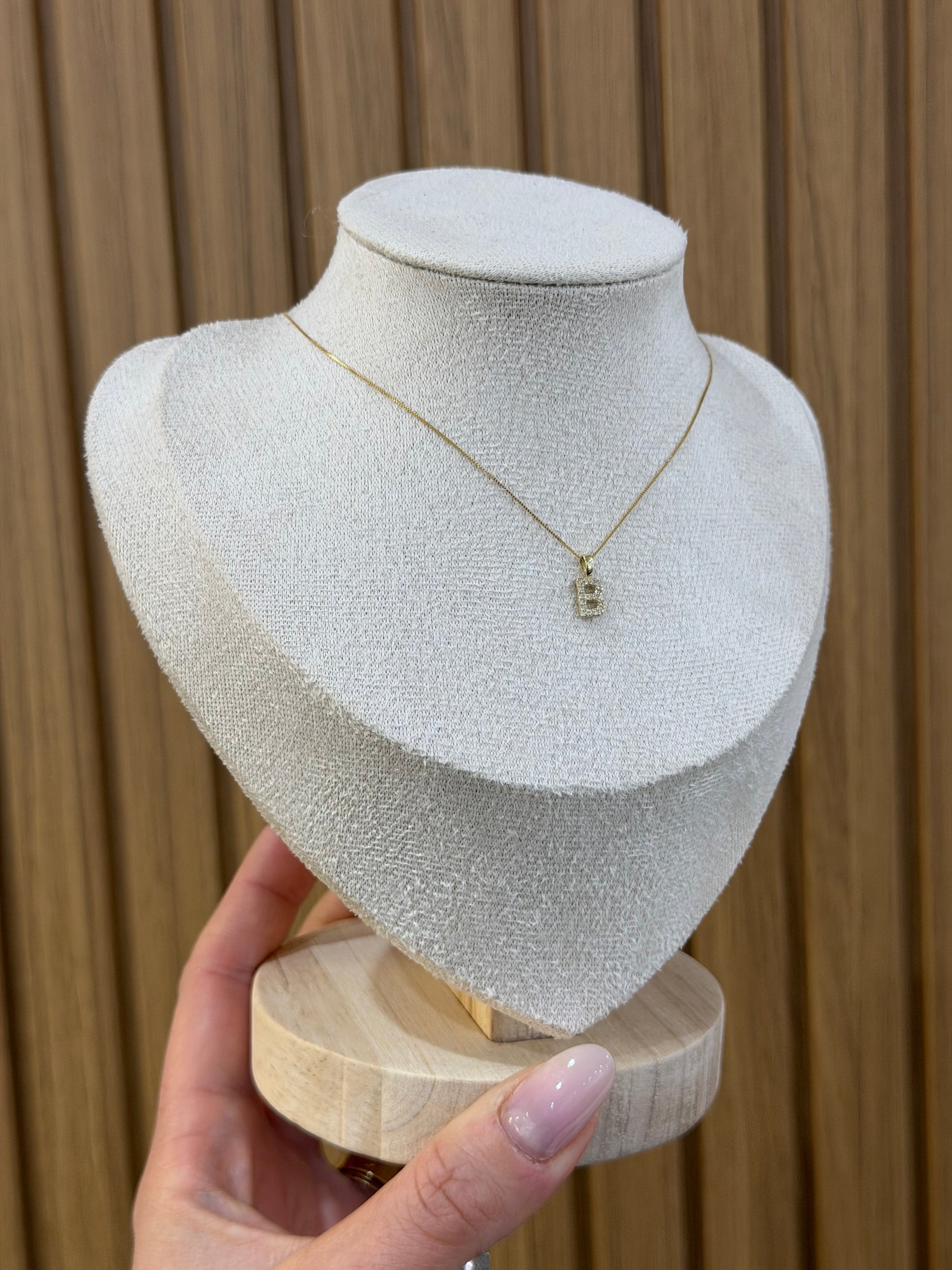 COLLANA INIZIALE B ORO 9 CARATI CON DIAMANTINI