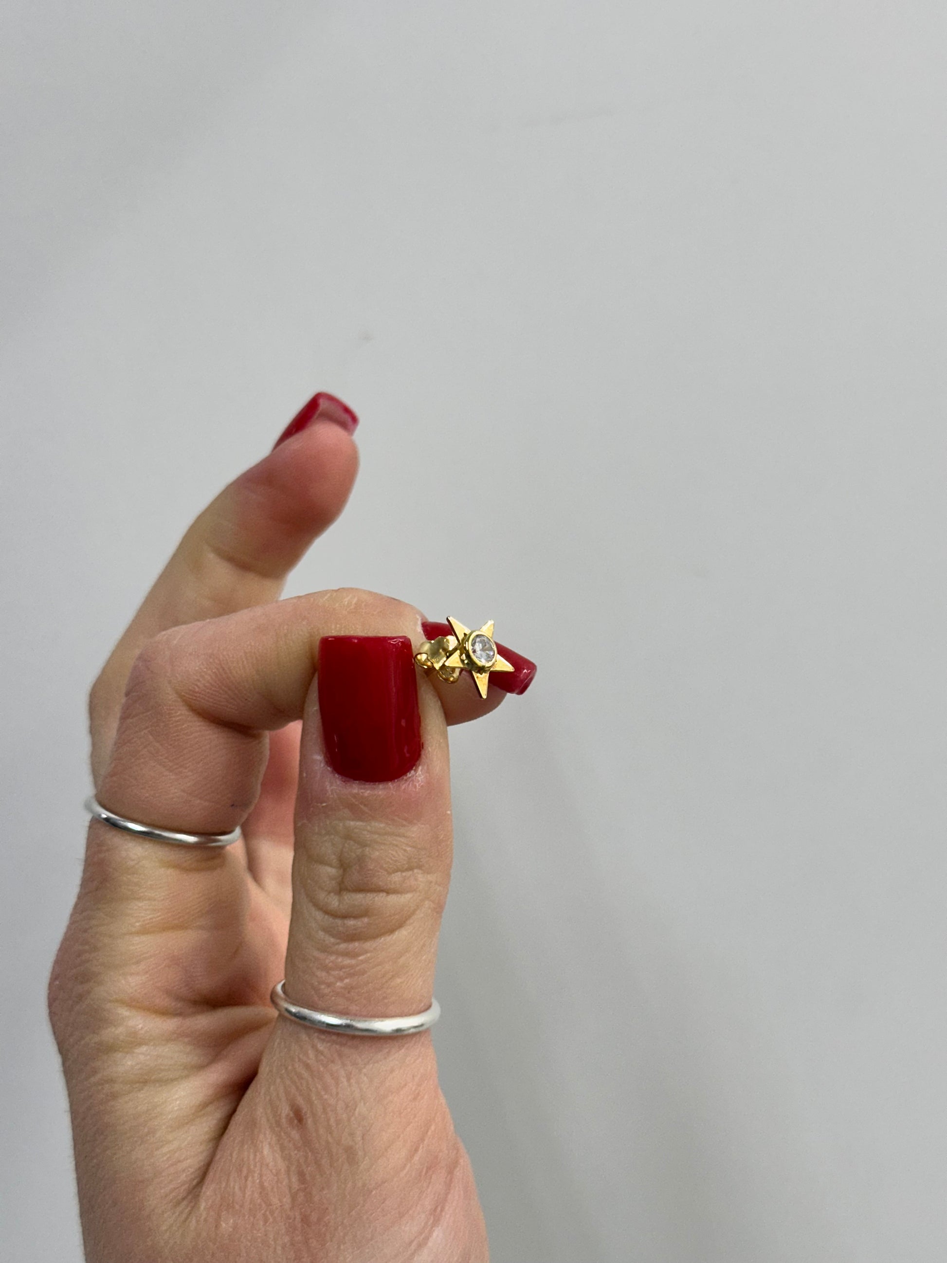 ORECCHINI CON STELLA ZIRCONATA ORO 18KT
