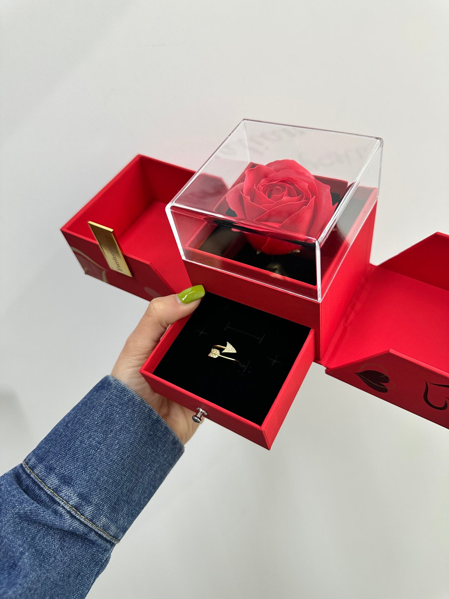 BOX SURPRISE CON ANELLO FRECCIA D'AMORE