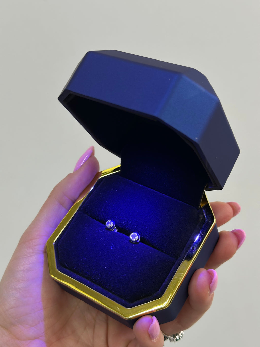 ORECCHINI PUNTI LUCE CON DIAMANTI