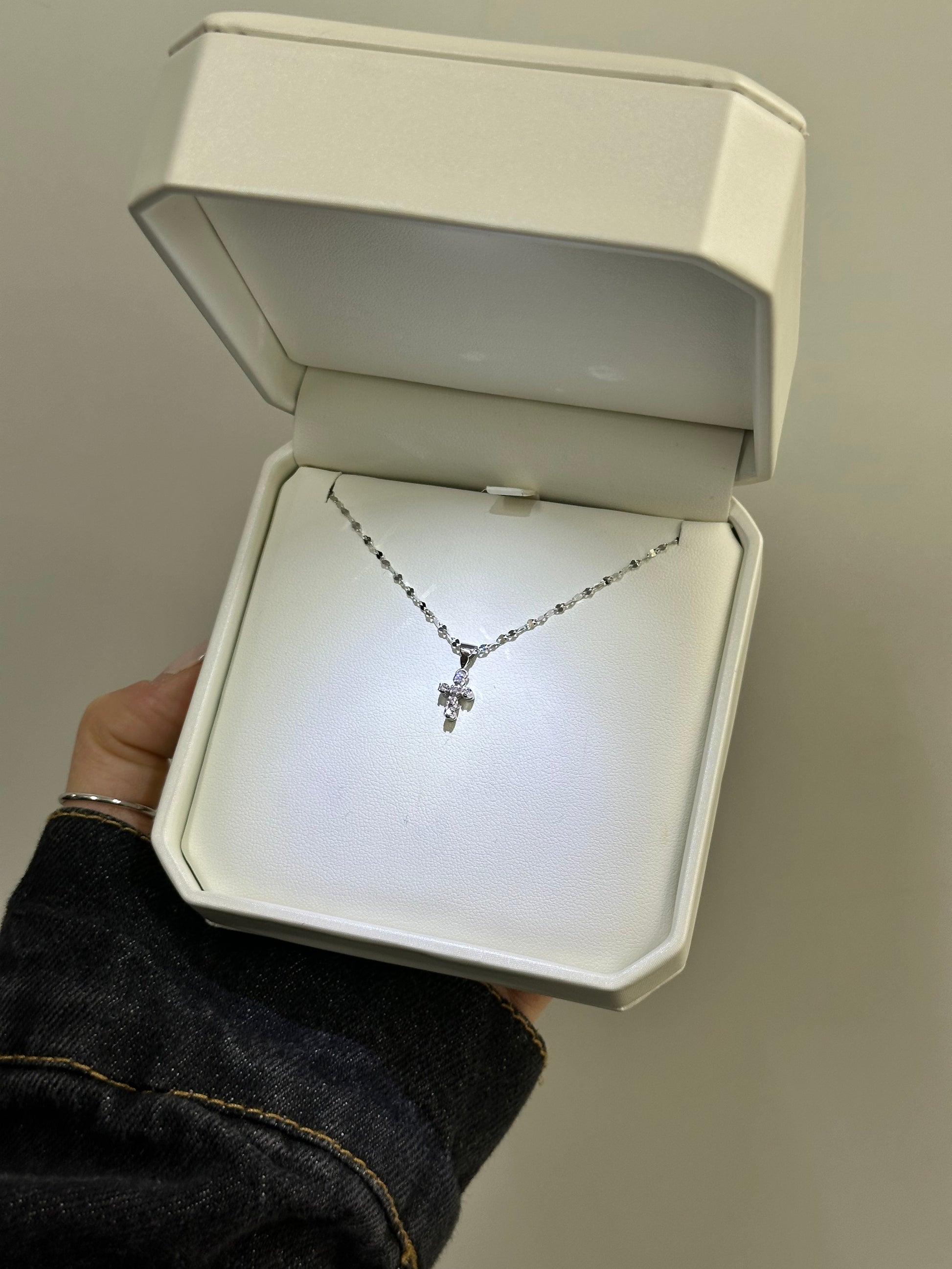 COLLANA CROCE ORO 18KT CON DIAMANTI