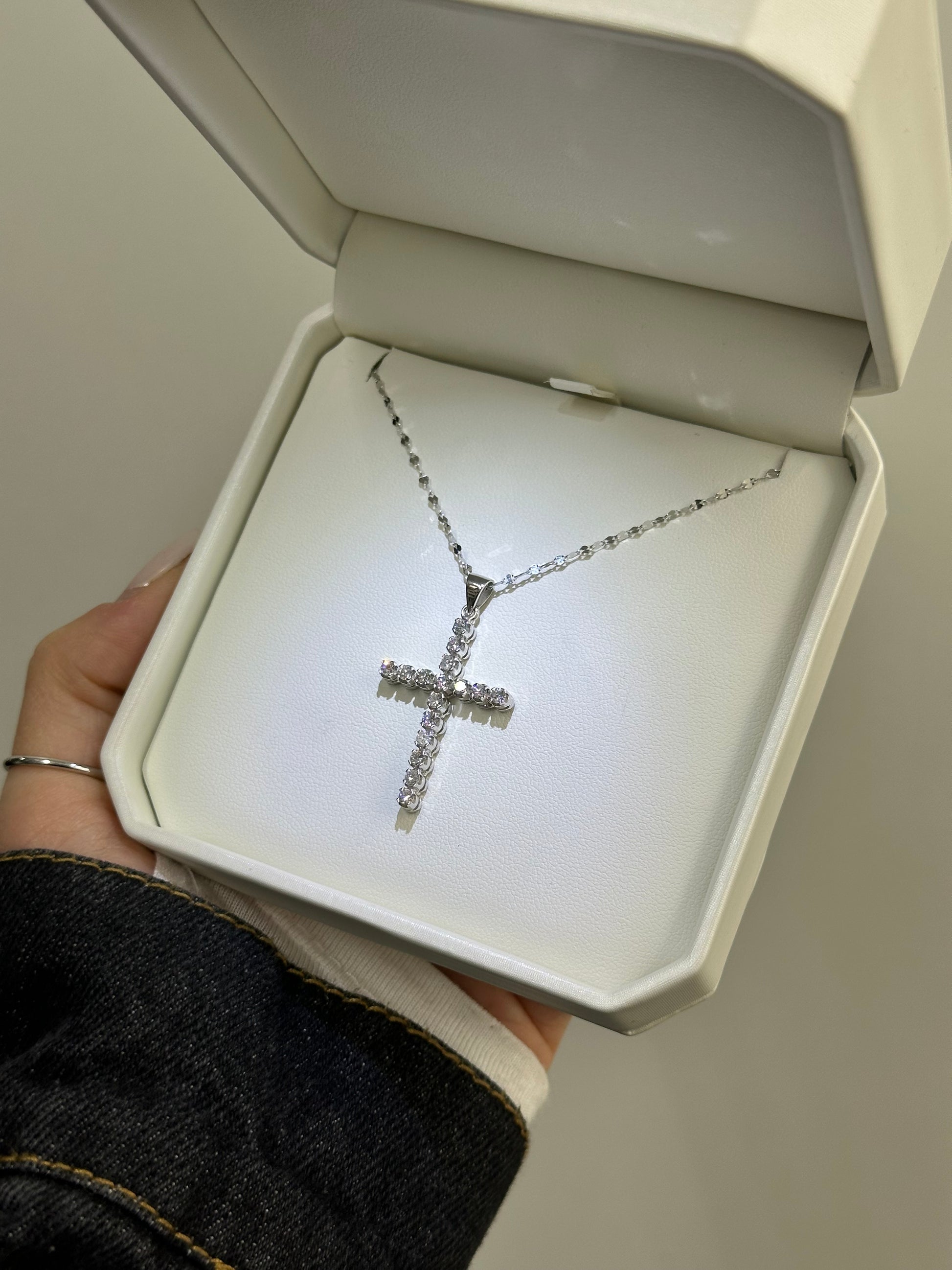 COLLANA CROCE ORO 18KT CON DIAMANTI