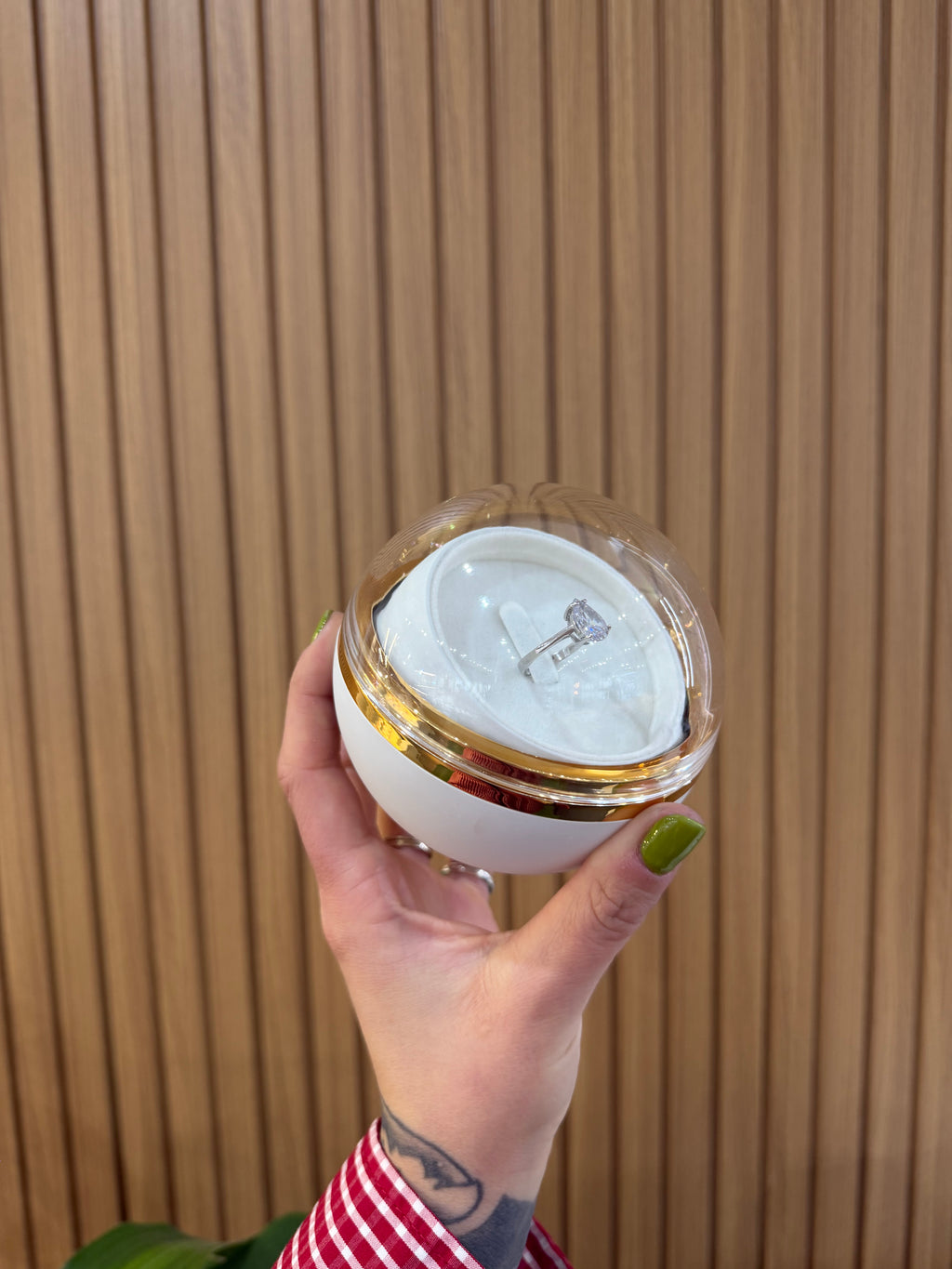 BOX PALLINA DI NATALE CON ANELLO GOCCIA IN ARGENTO 925