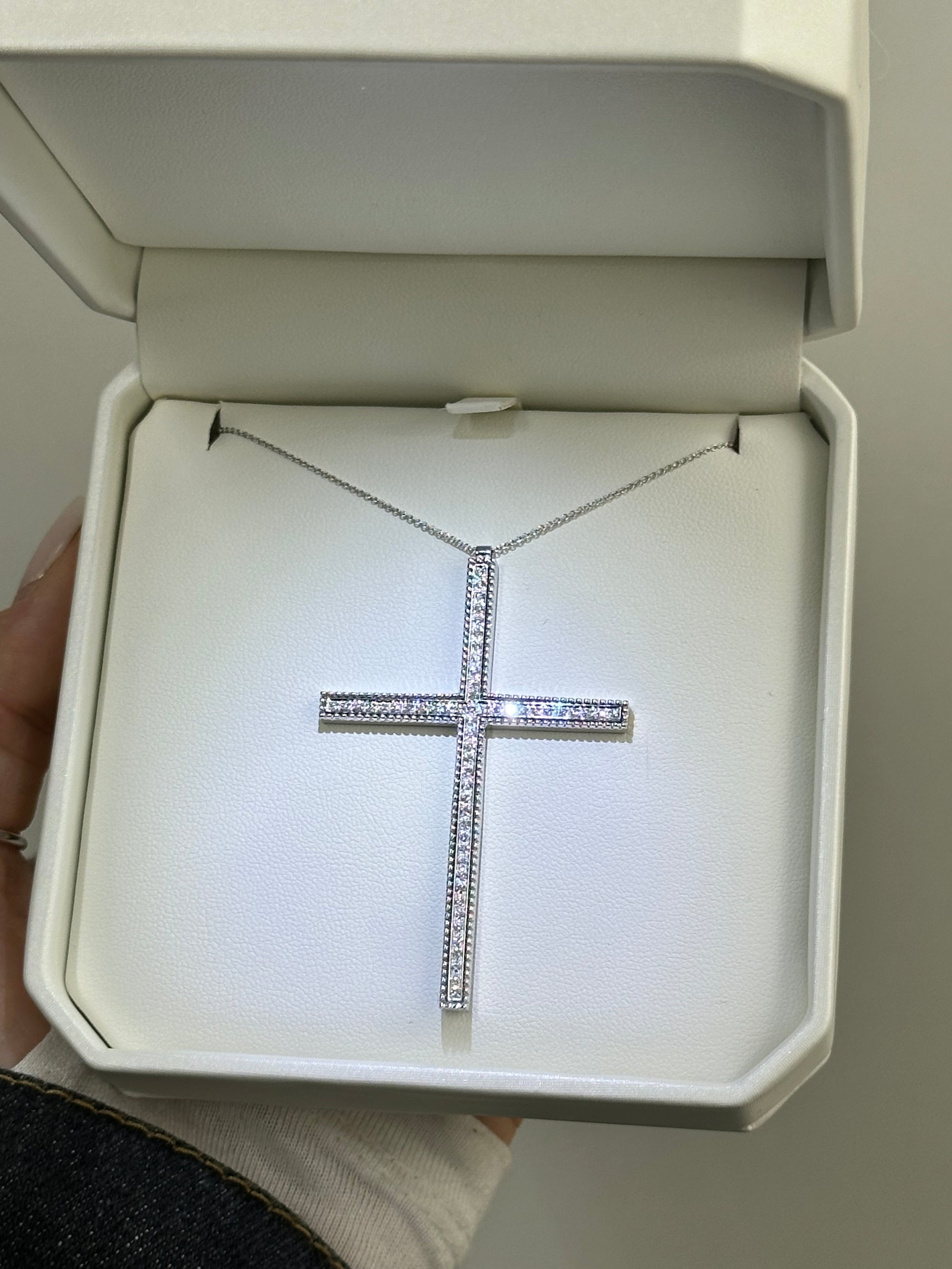 COLLANA CON CROCE ORO 18KT E DIAMANTI