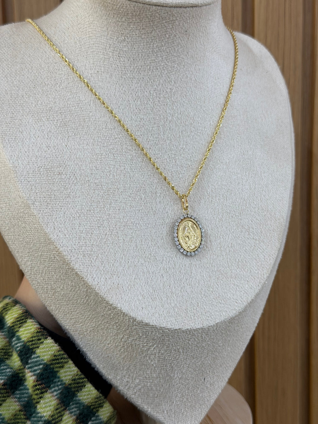 COLLANA ORO 18KT CON LASER E MADONNINA ZIRCONATA