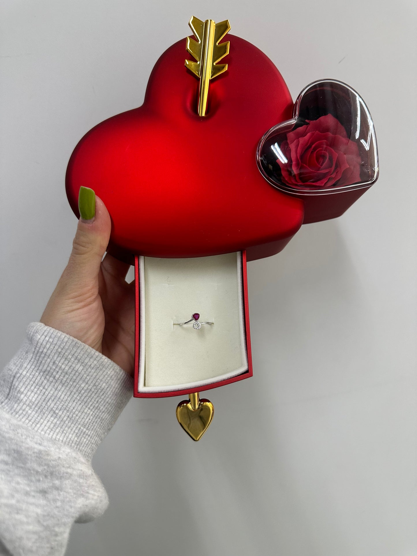 BOX CUPIDO CON ANELLO DOPPIO CUORE RED