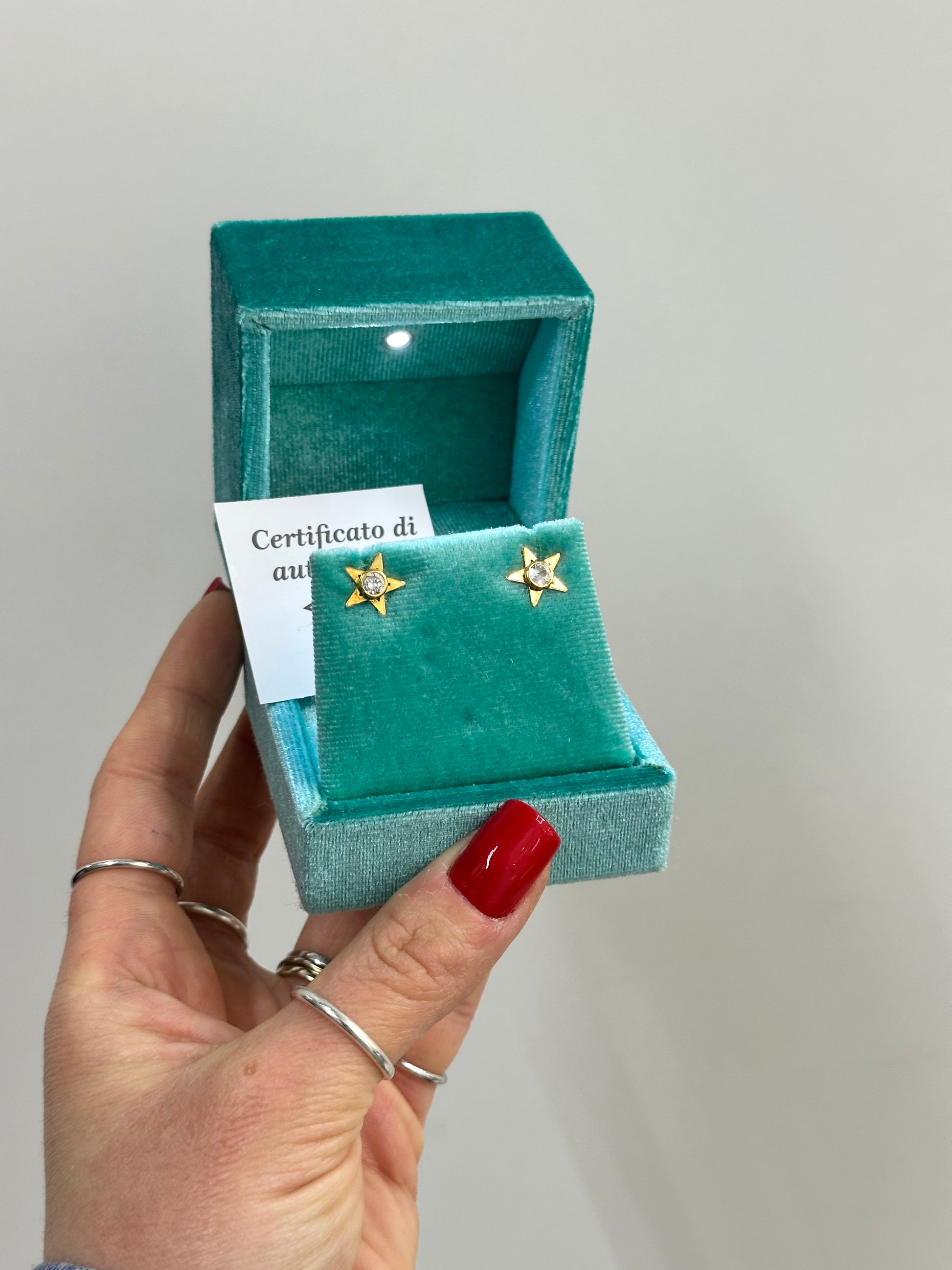 ORECCHINI CON STELLA ZIRCONATA ORO 18KT