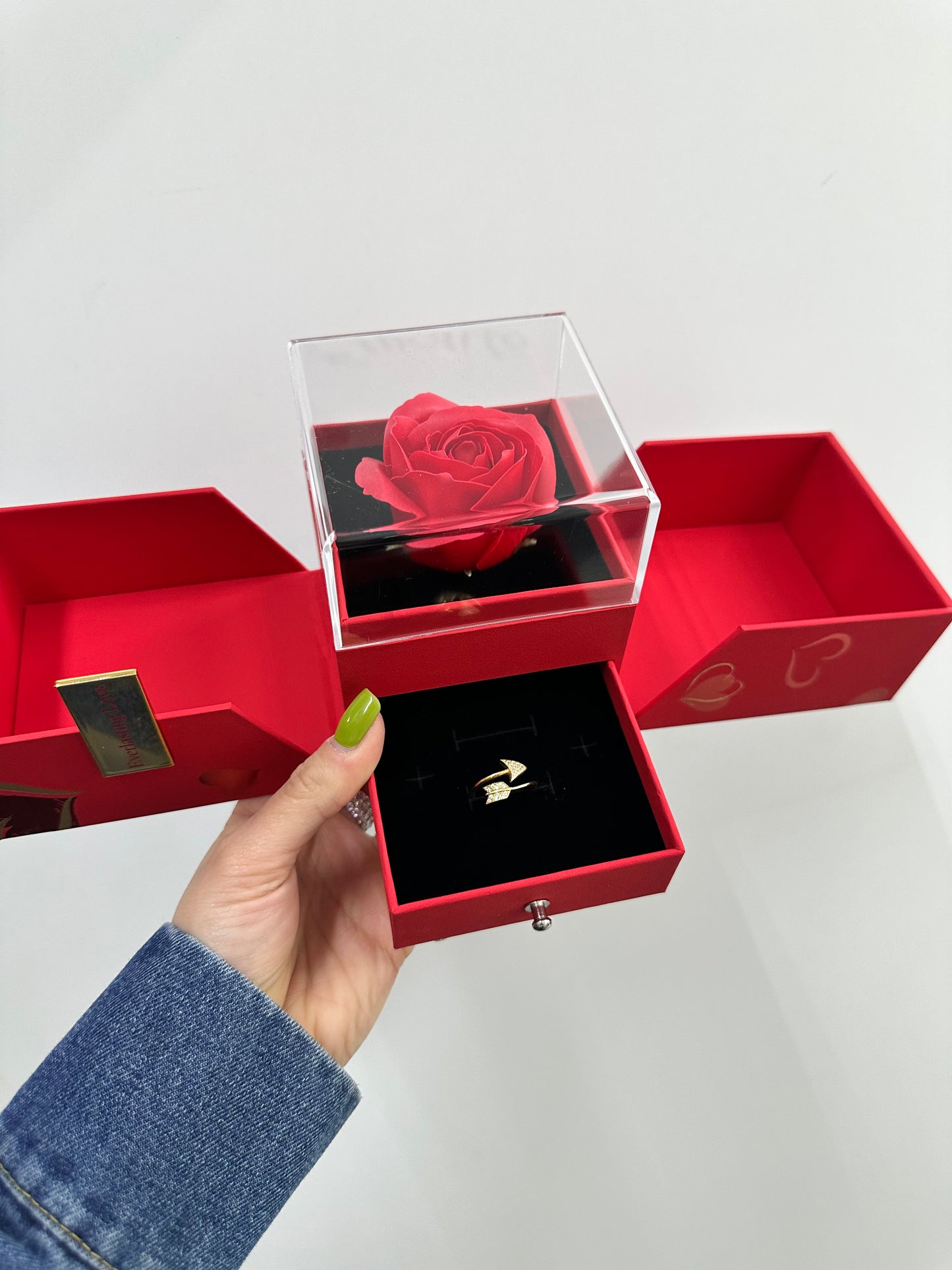 BOX SURPRISE CON ANELLO FRECCIA D'AMORE