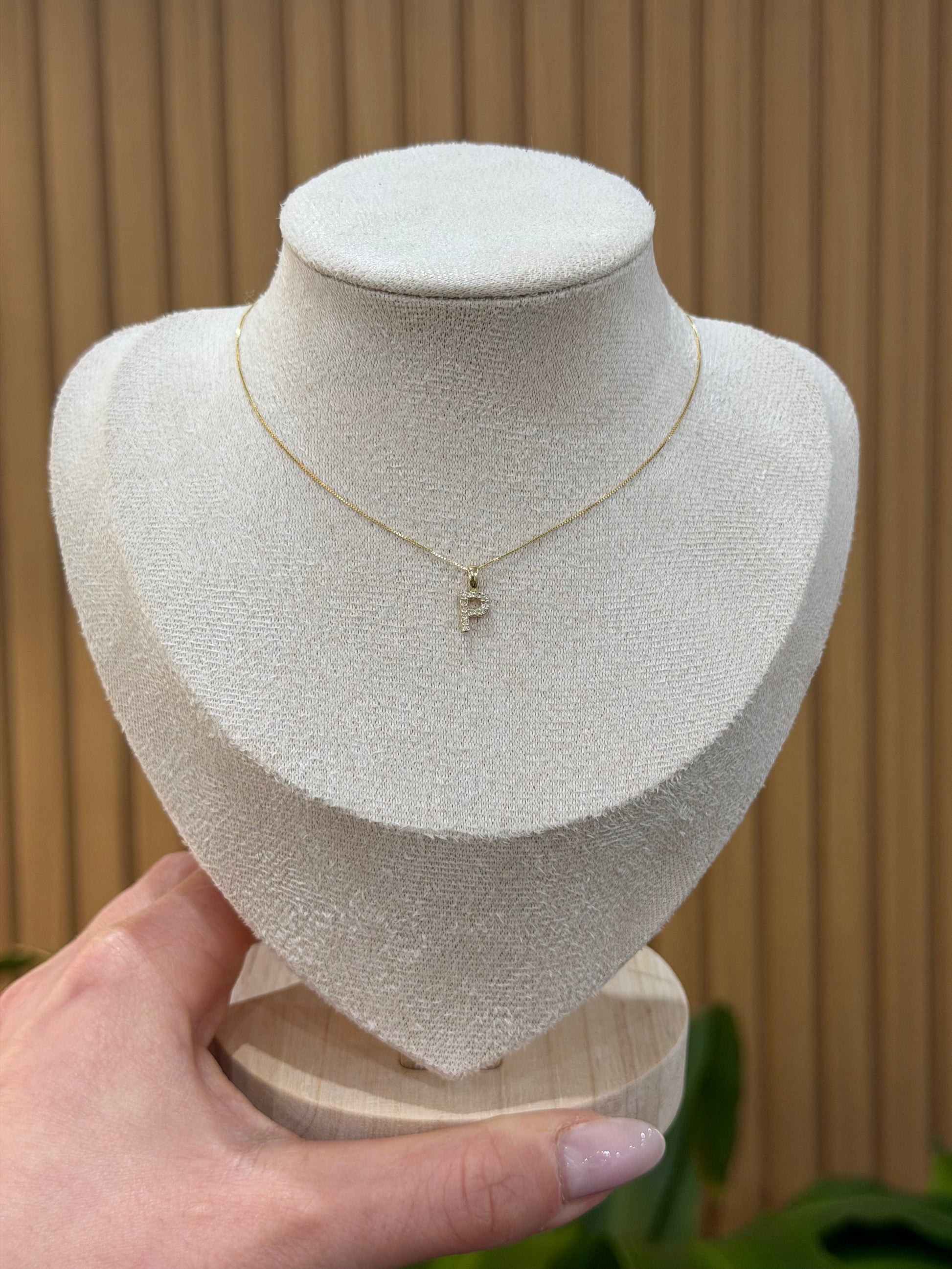 COLLANA INIZIALE P ORO 9 CARATI CON DIAMANTINI