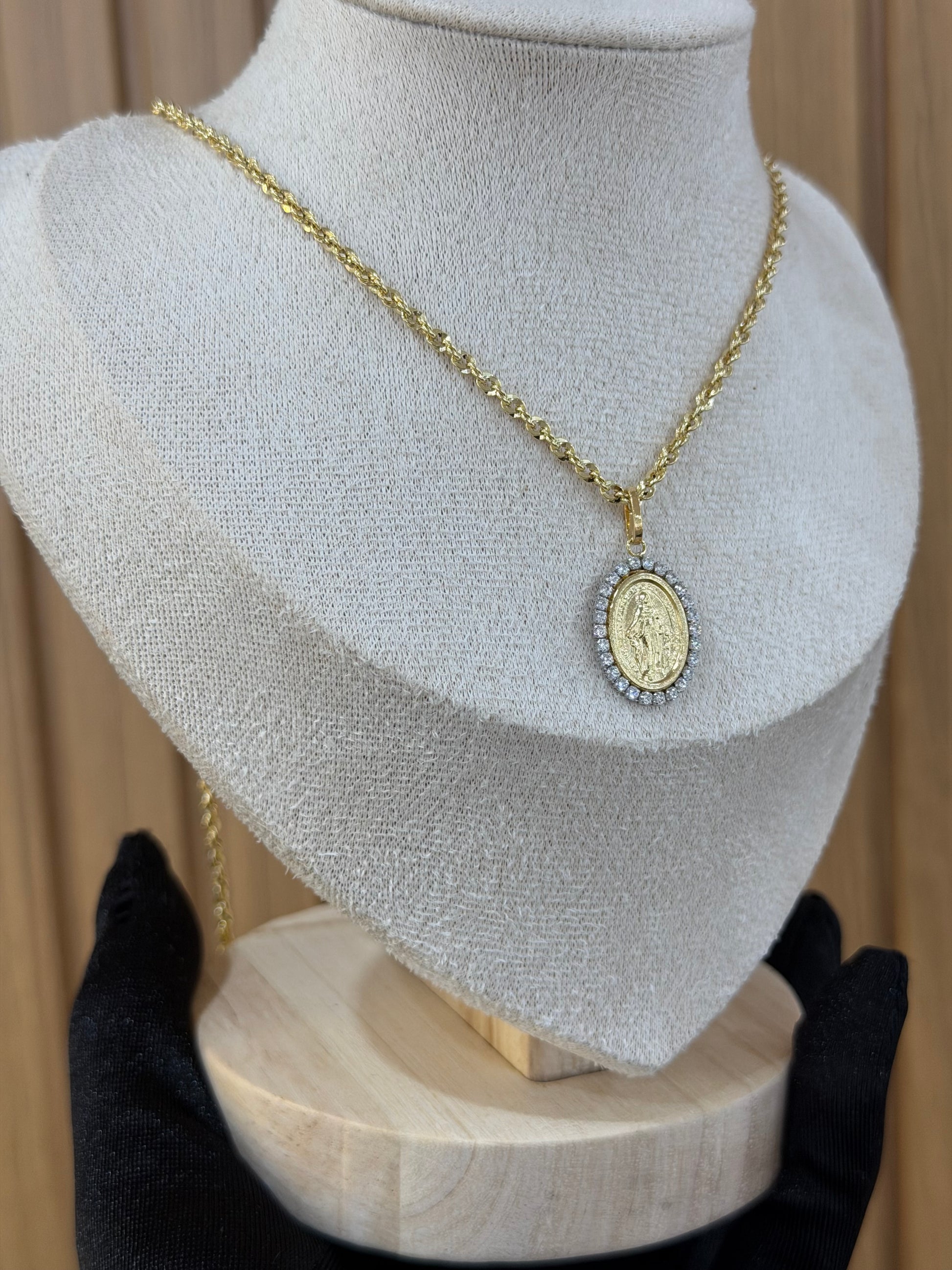 COLLANA LASER ORO 18KT CON MADONNINA ZIRCONATA