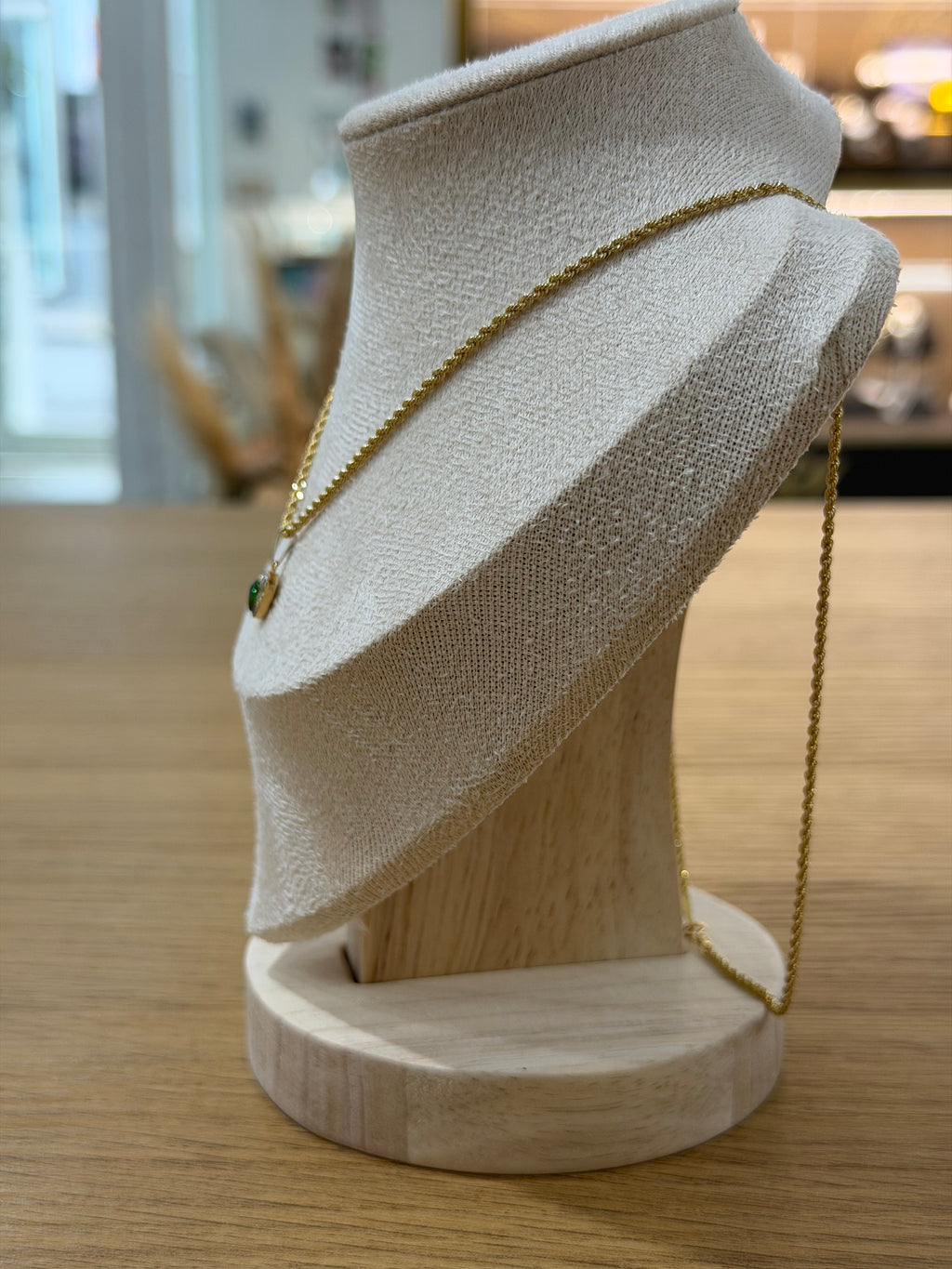 COLLANA ORO 18KT CON CUORICINO VERDE