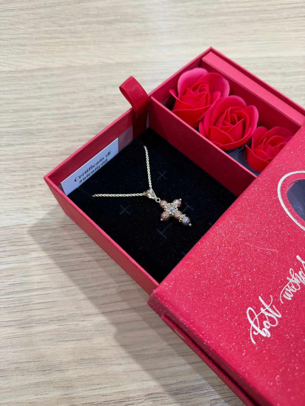 BOX SECRET CON COLLANA CROCE MILLELUCI ORO 18KT