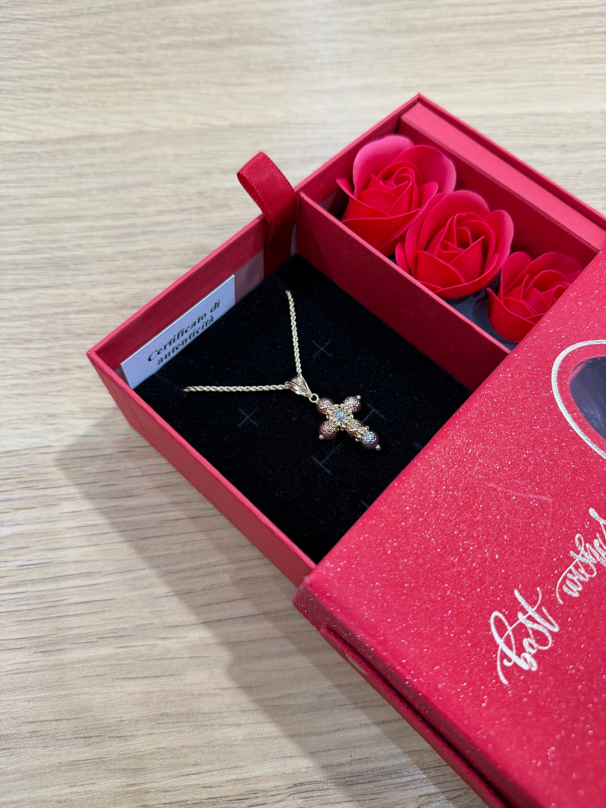 BOX SECRET CON COLLANA CROCE MILLELUCI ORO 18KT