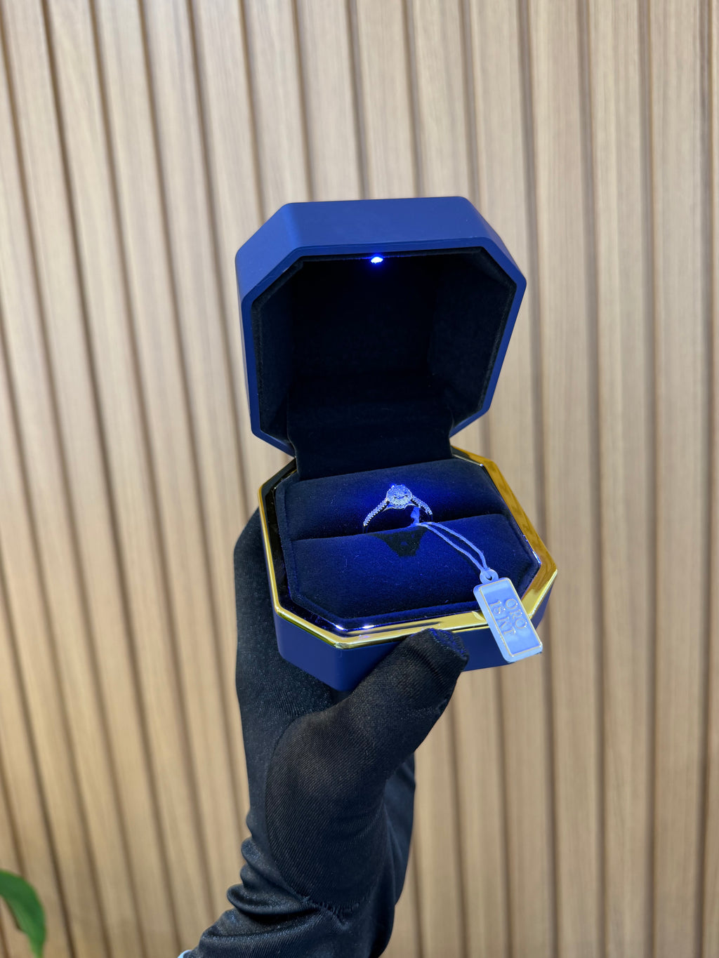 ANELLO ORO 18KT CON DIAMANTI