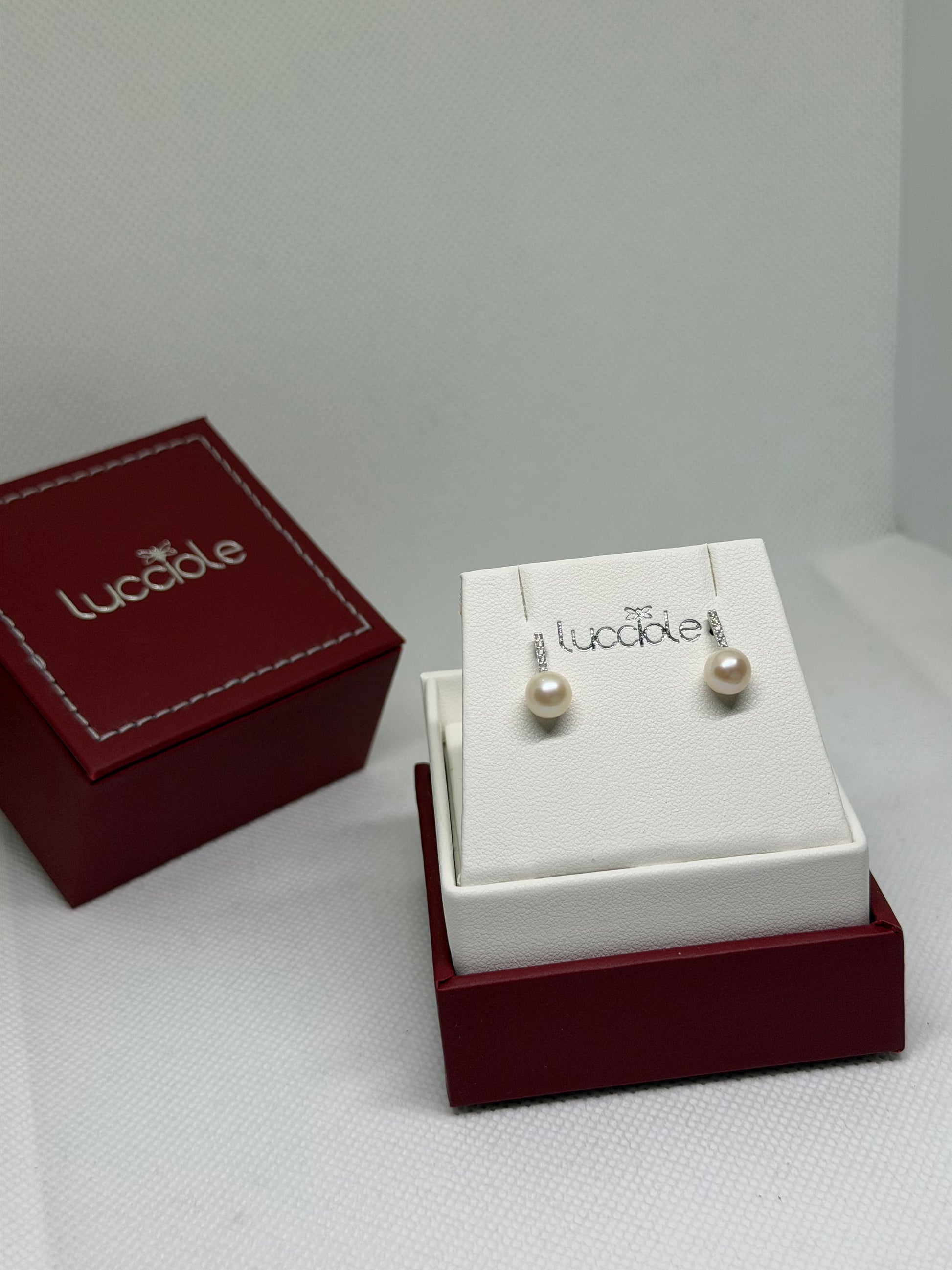 ORECCHINI ORO 9 CARATI PERLA BIANCA ORIGINALE E DIAMANTI LUCCIOLE