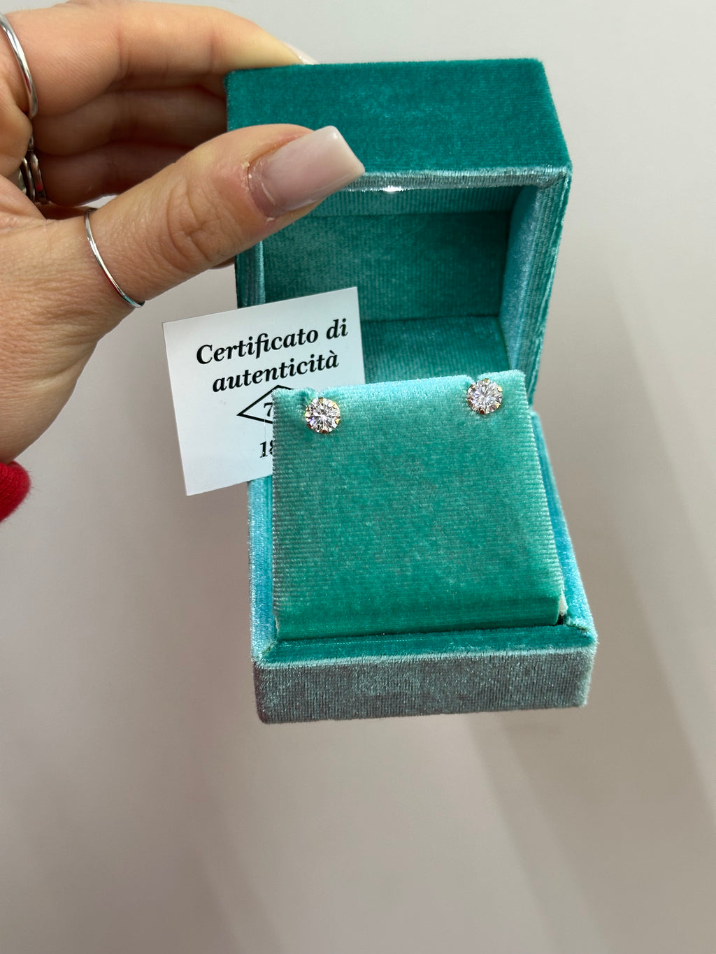 ORECCHINI PUNTO LUCE ORO 18KT