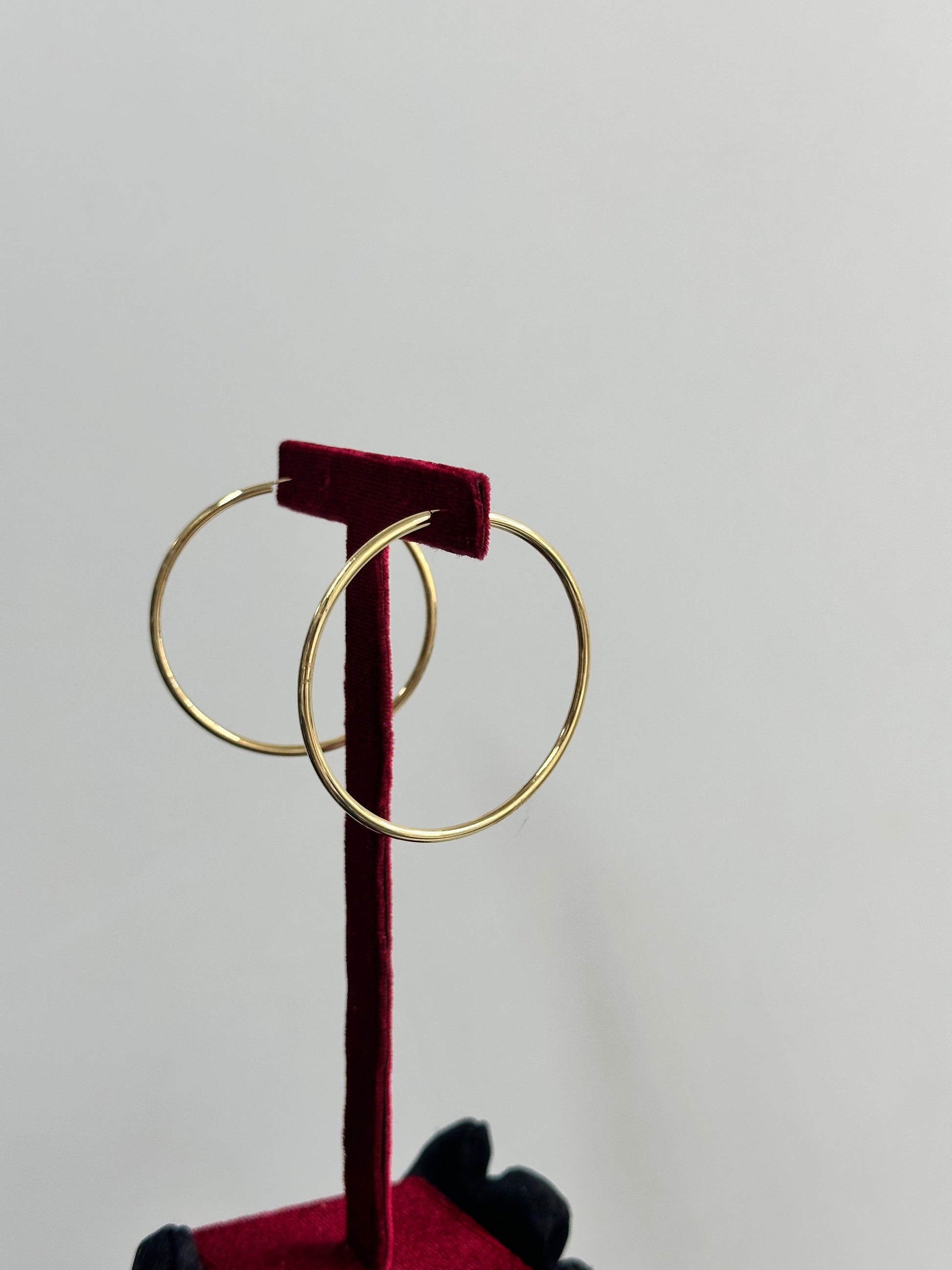 CERCHI IN ORO 18KT CON CHIUSURA A SCOMPARSA