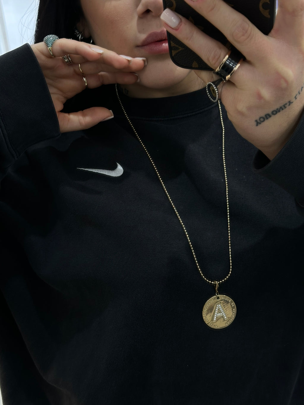 COLLANA INIZIALE IN ACCIAIO CON DORATURA LETTERA A