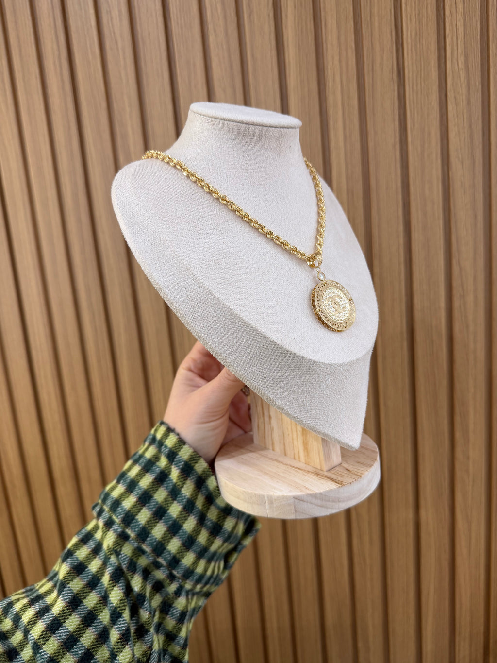 COLLANA ORO 18KT LASER CON CIONDOLO DOPPIA C