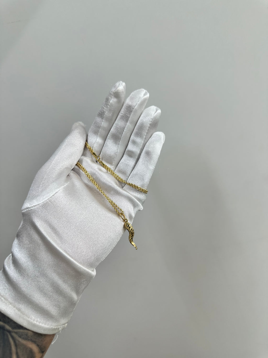 COLLANA CORNO ORO 18KT CON LASER