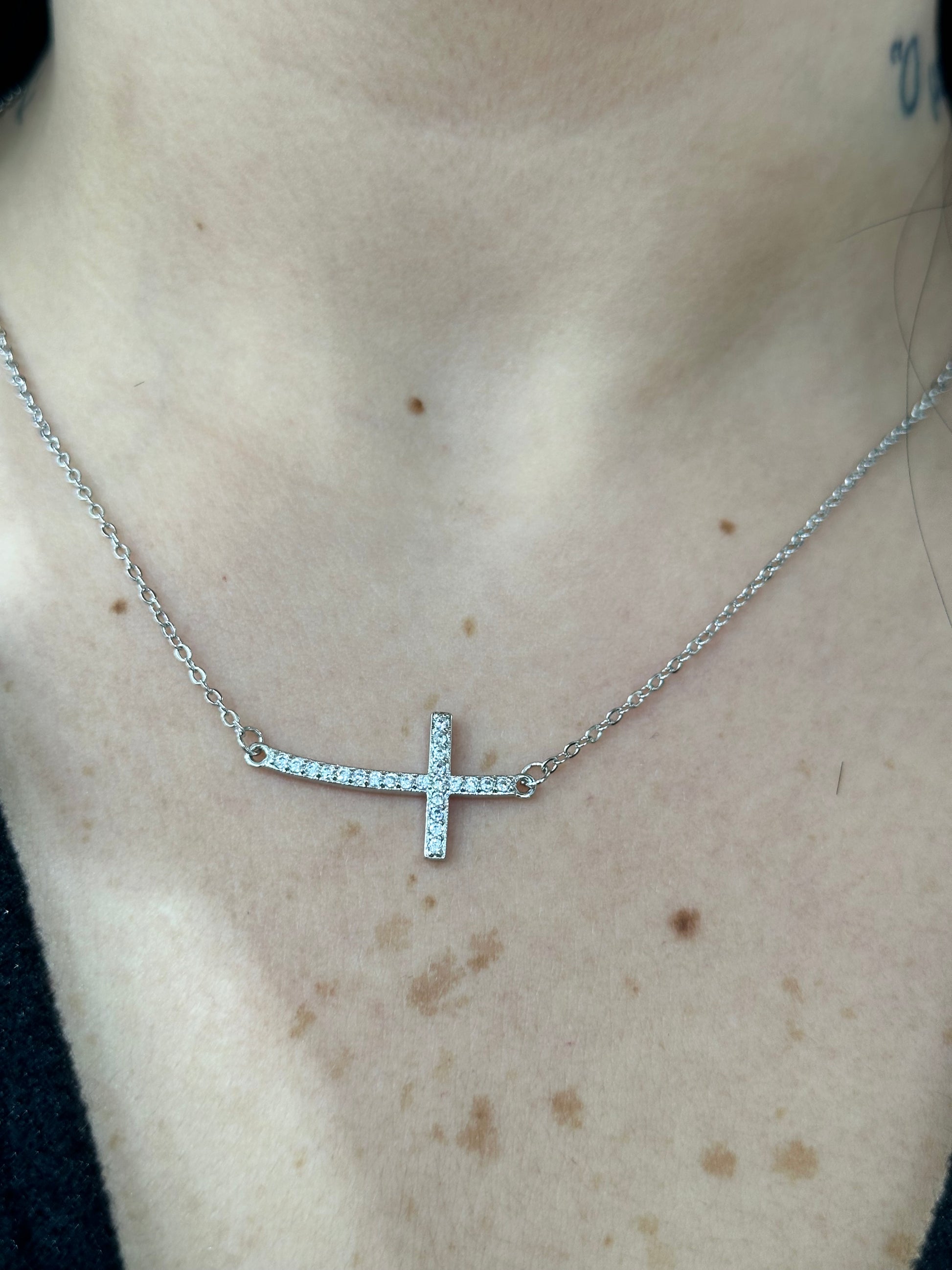 COLLANA CROCE TRASVERSALE