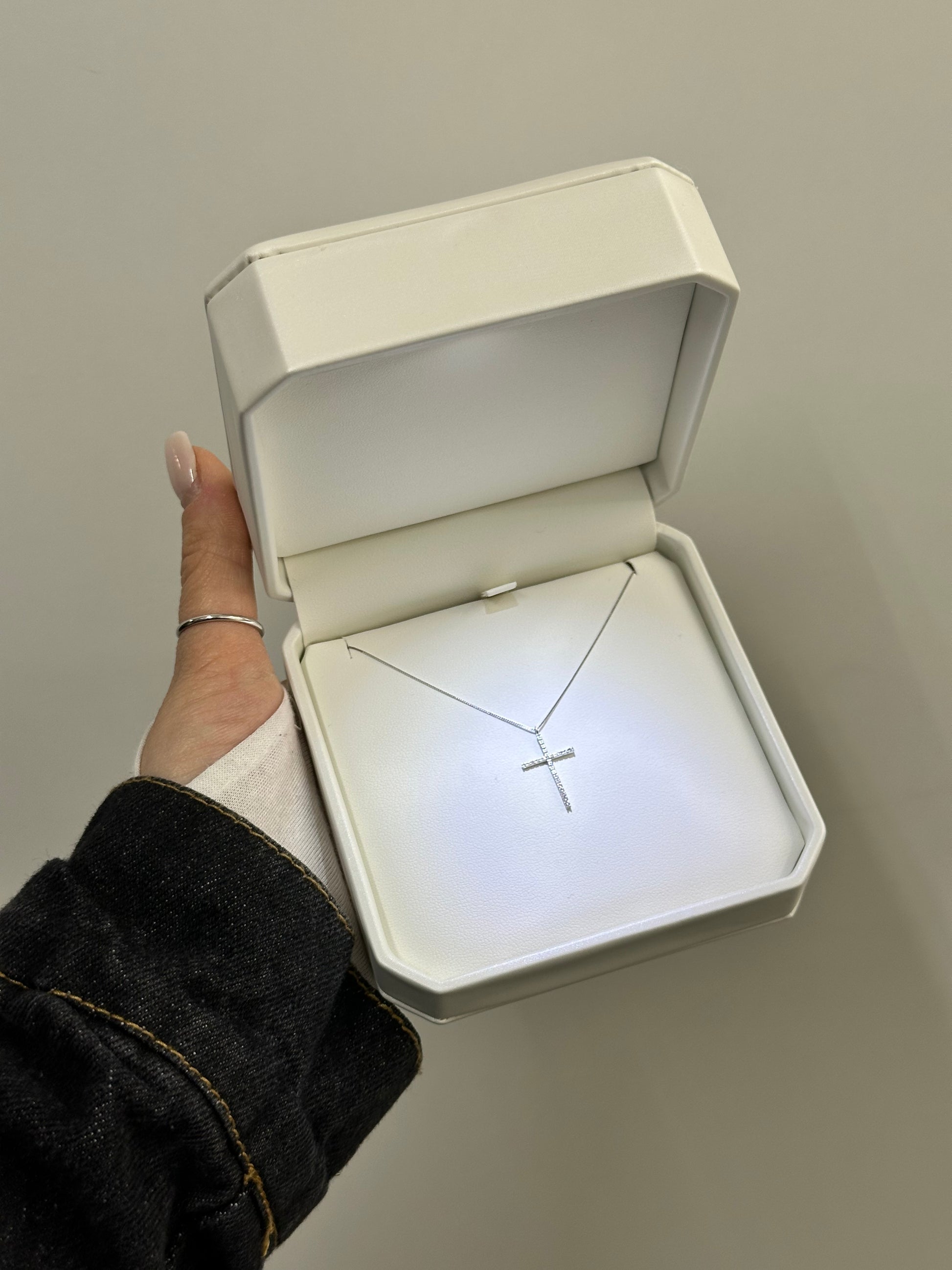 COLLANA CROCE ORO 18KT CON DIAMANTI