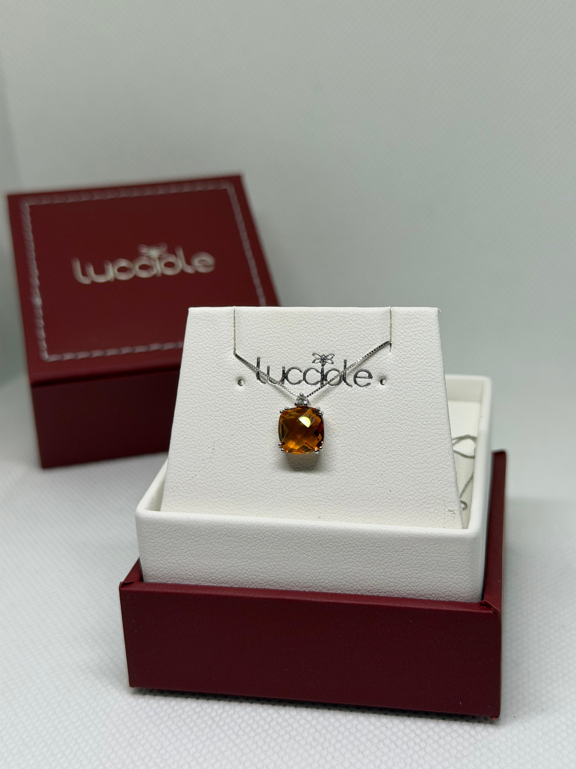 COLLANA ORO 9 CARATI CON TOPAZIO E DIAMANTINO LUCCIOLE