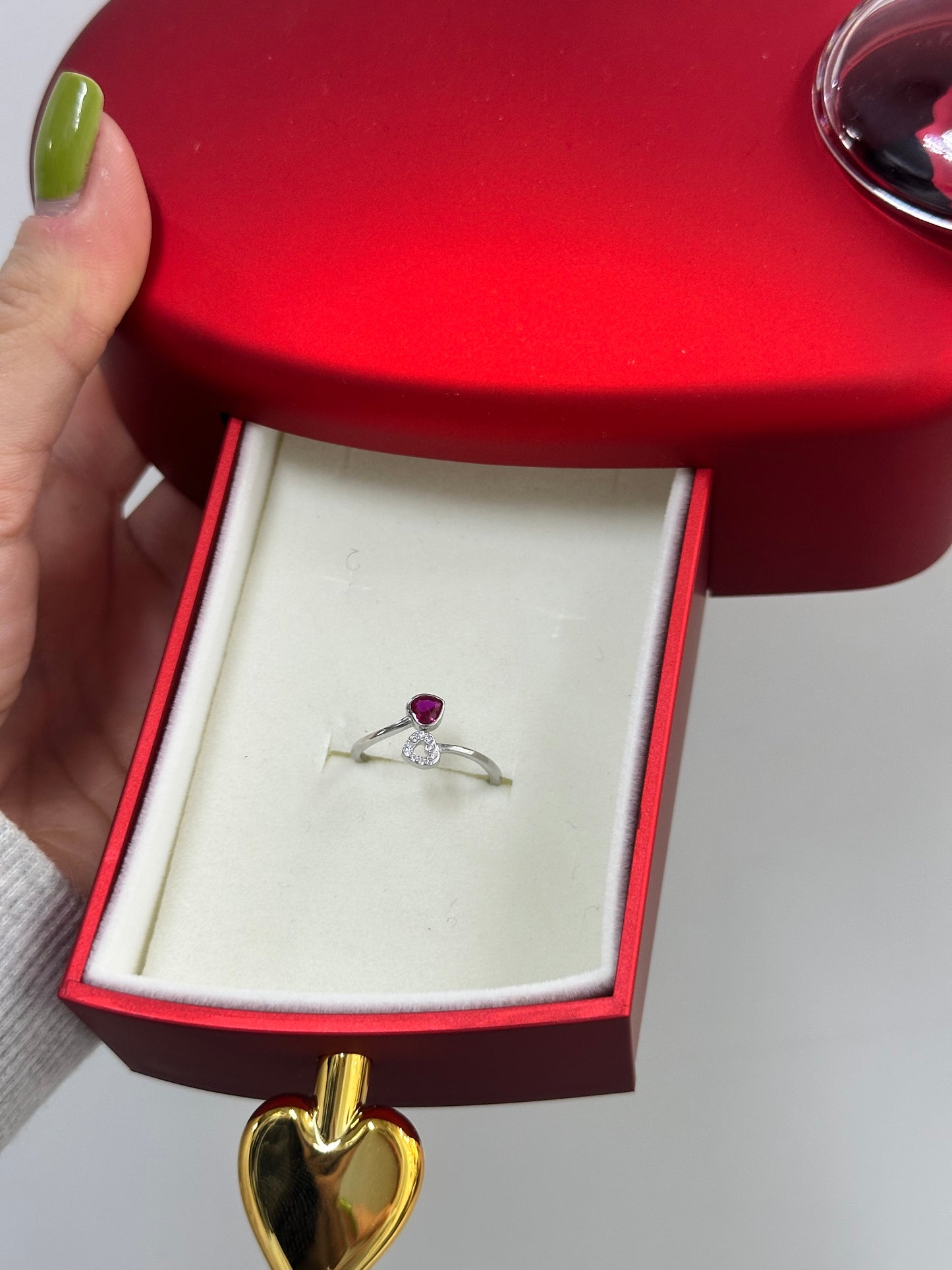 BOX CUPIDO CON ANELLO DOPPIO CUORE RED